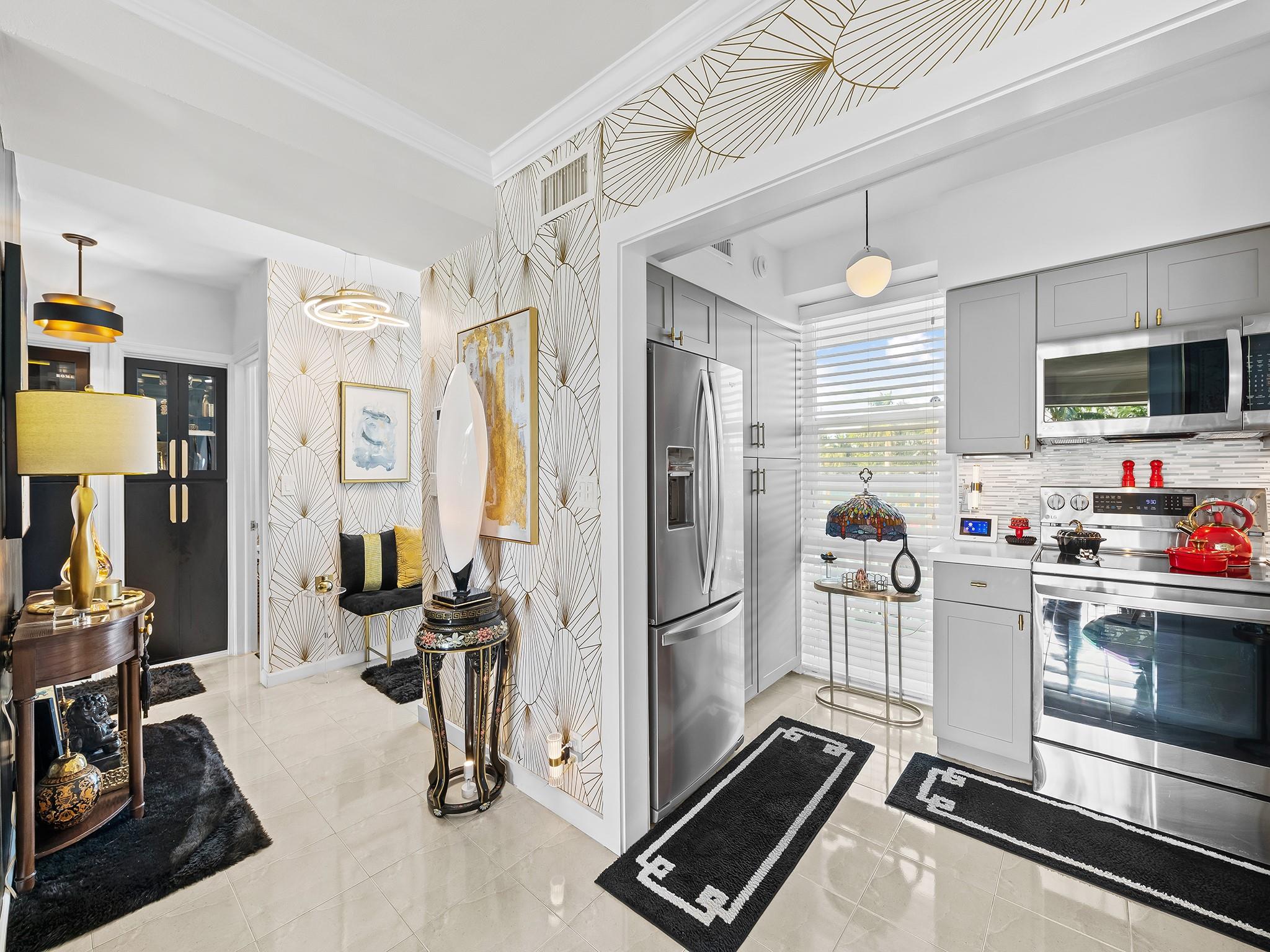 Breakwater Towers - Residential