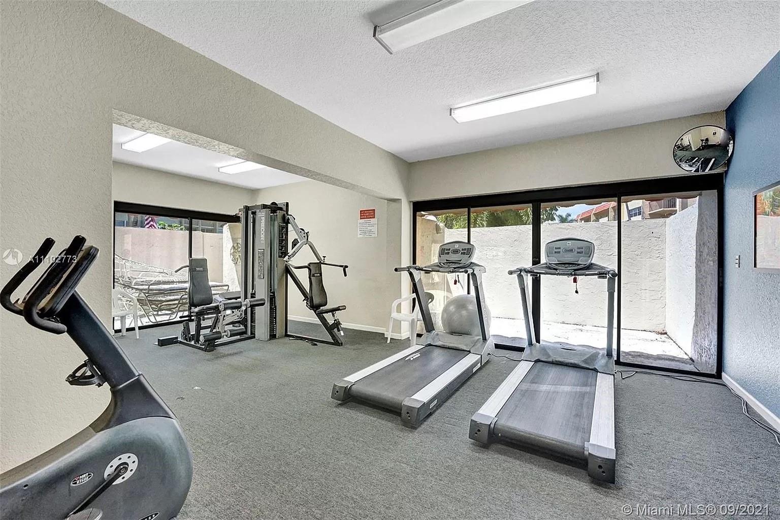 Island Club - Residential