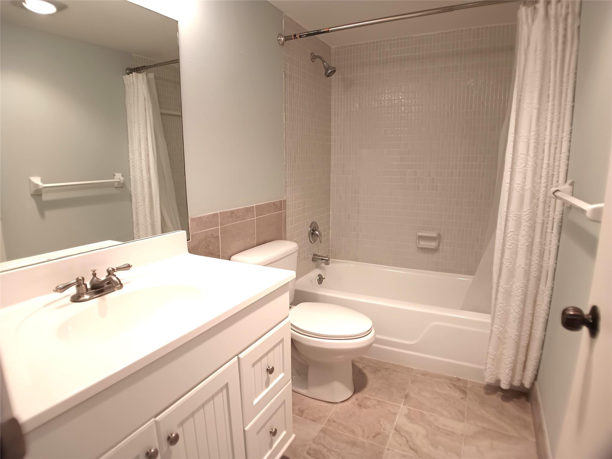 Island Club - Residential