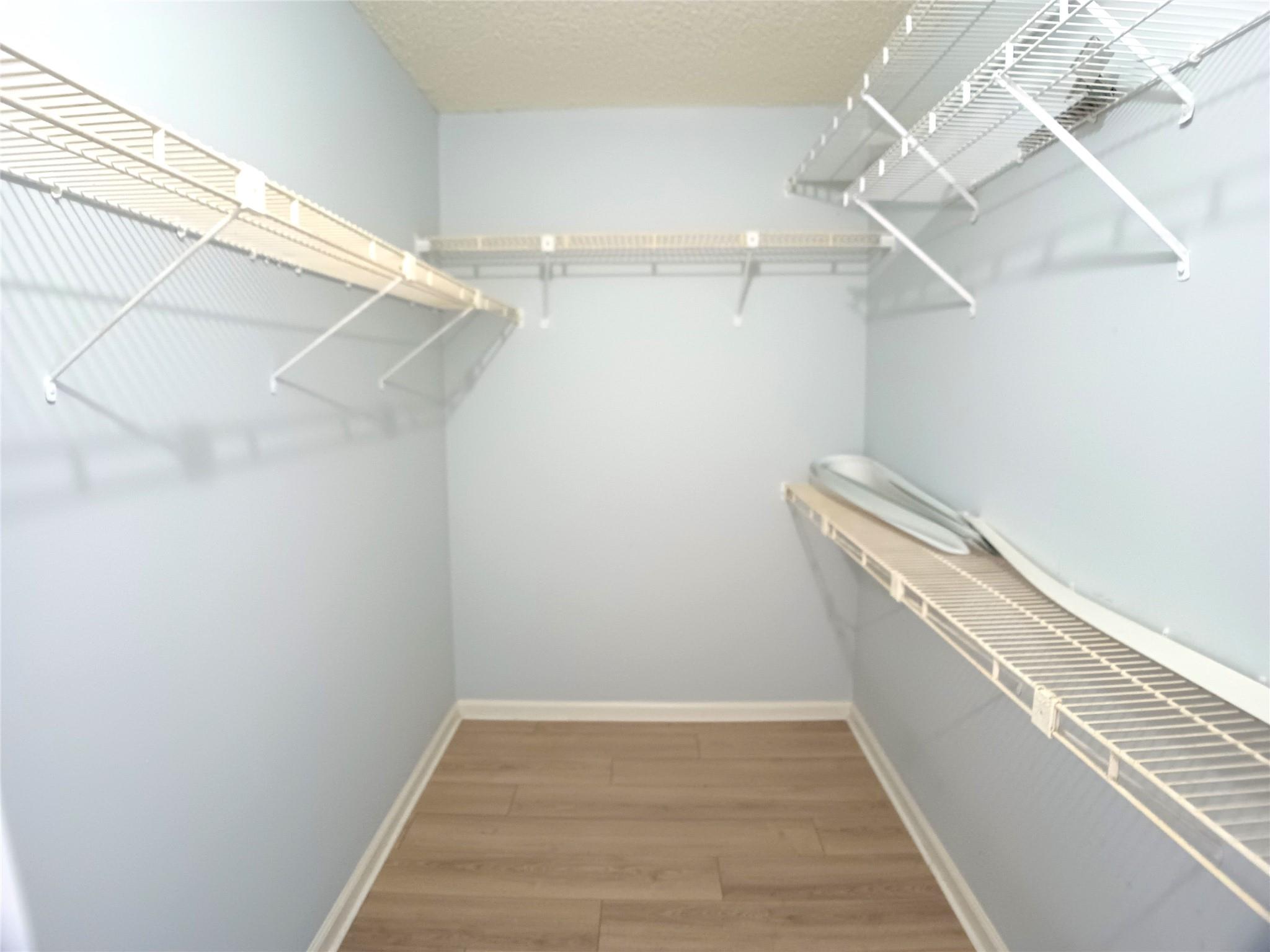 Island Club - Residential