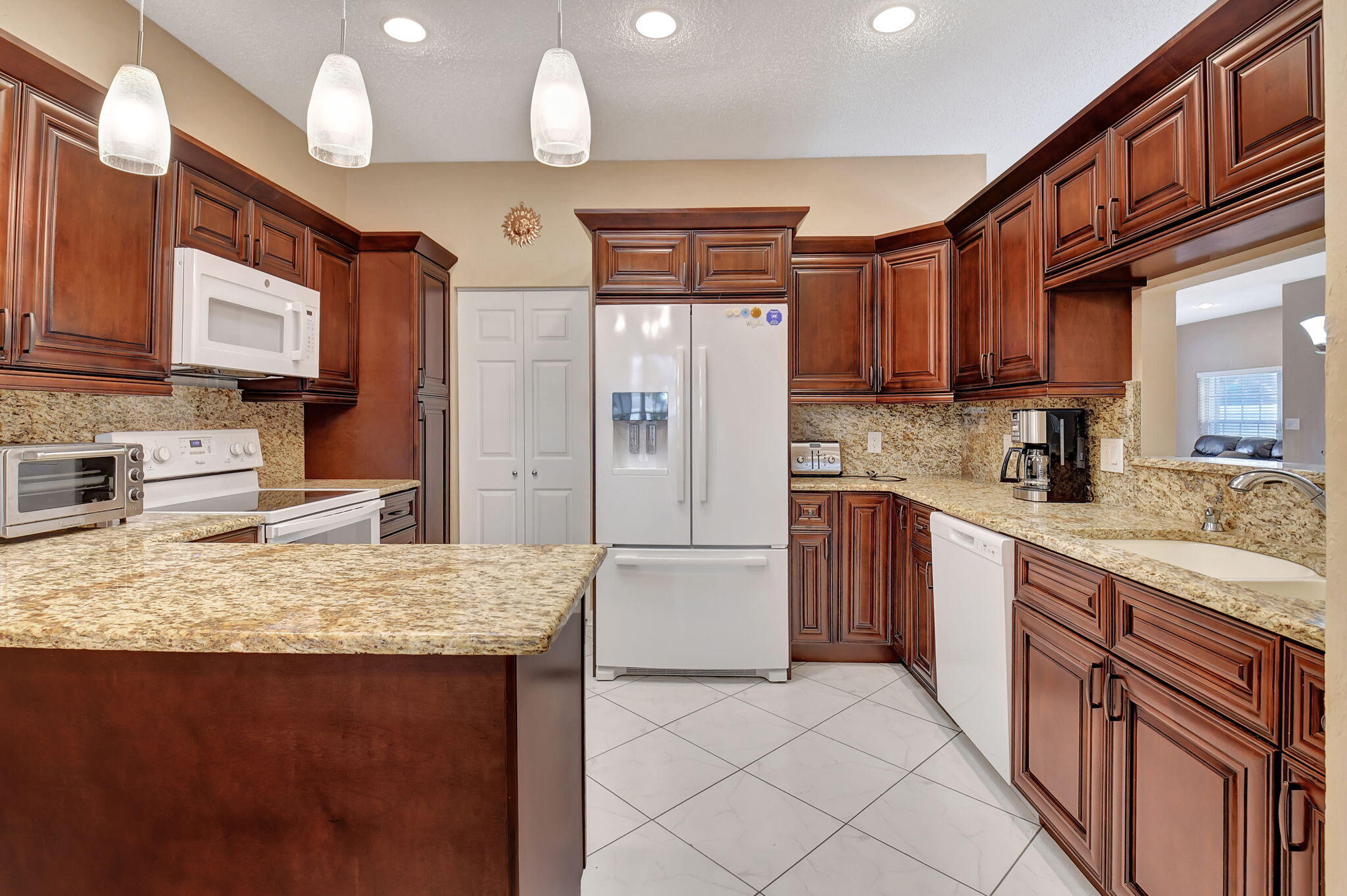 7584 Mansfield Hollow Road