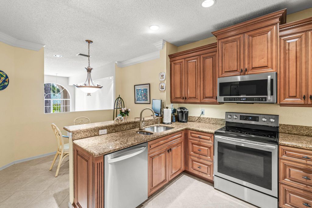 Photo of 6229 Graycliff Drive #D, Boca Raton, FL 33496 (MLS # R11163574)