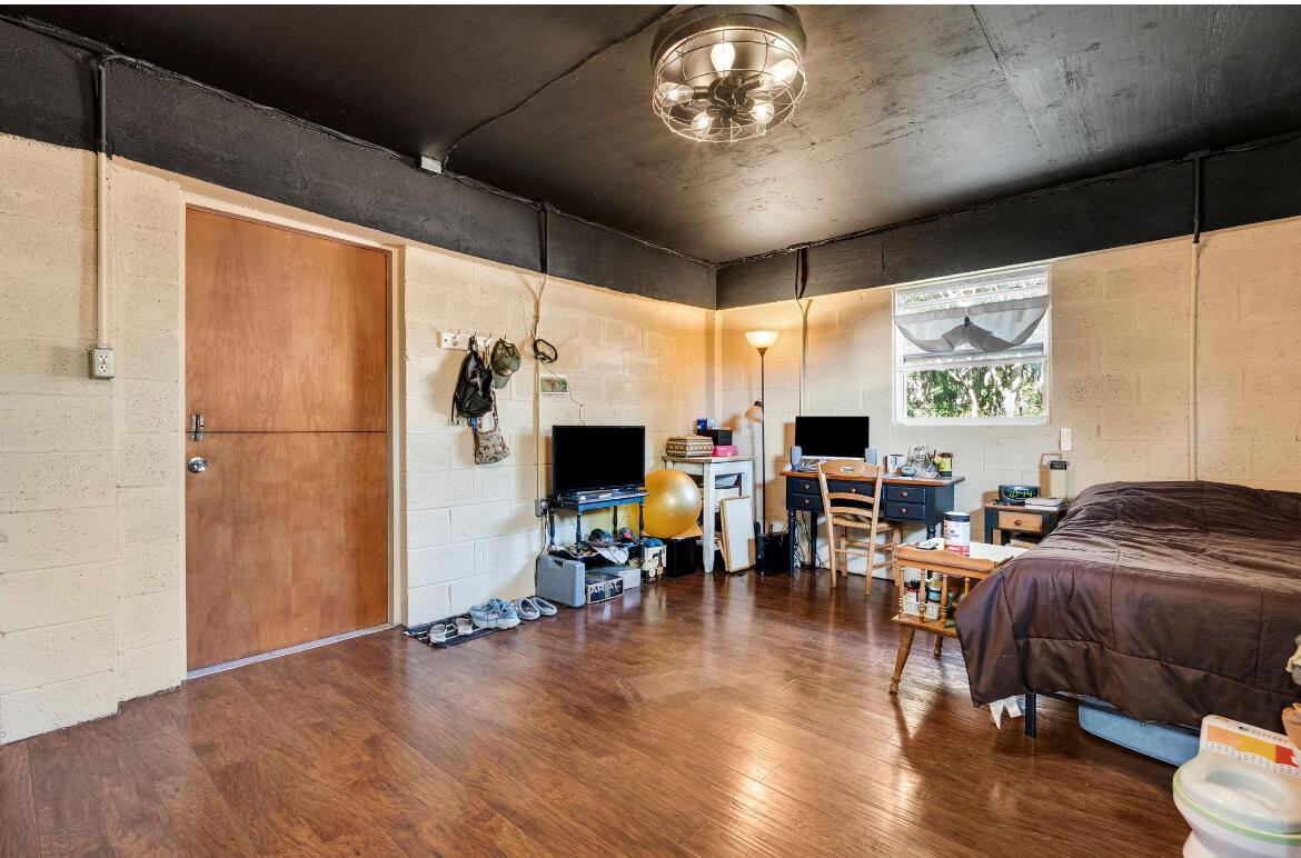 ROCKY POINT ESTATES - Residential