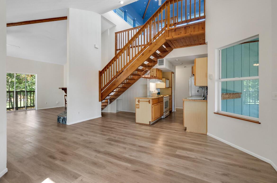 ROCKY POINT ESTATES - Residential