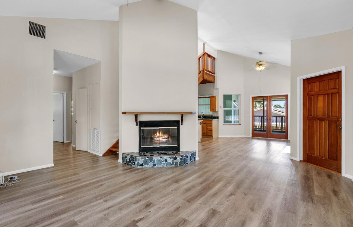 ROCKY POINT ESTATES - Residential