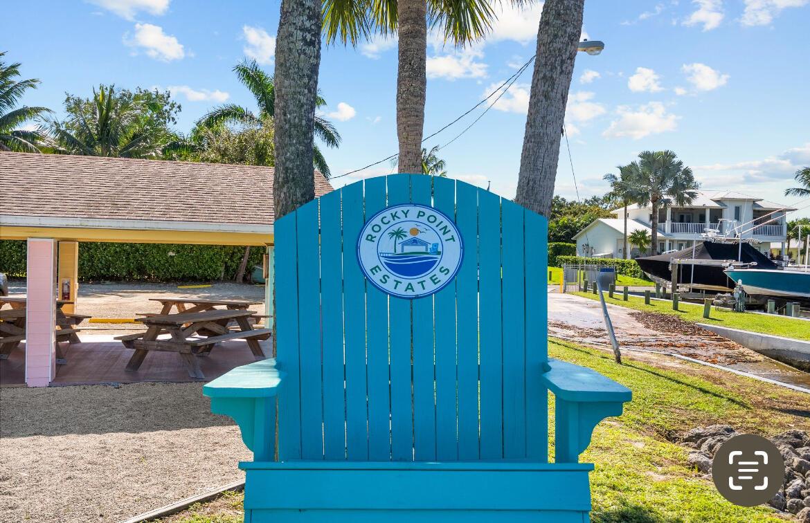 ROCKY POINT ESTATES - Residential