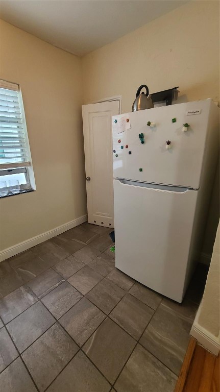 1559 Meridian Avenue 207