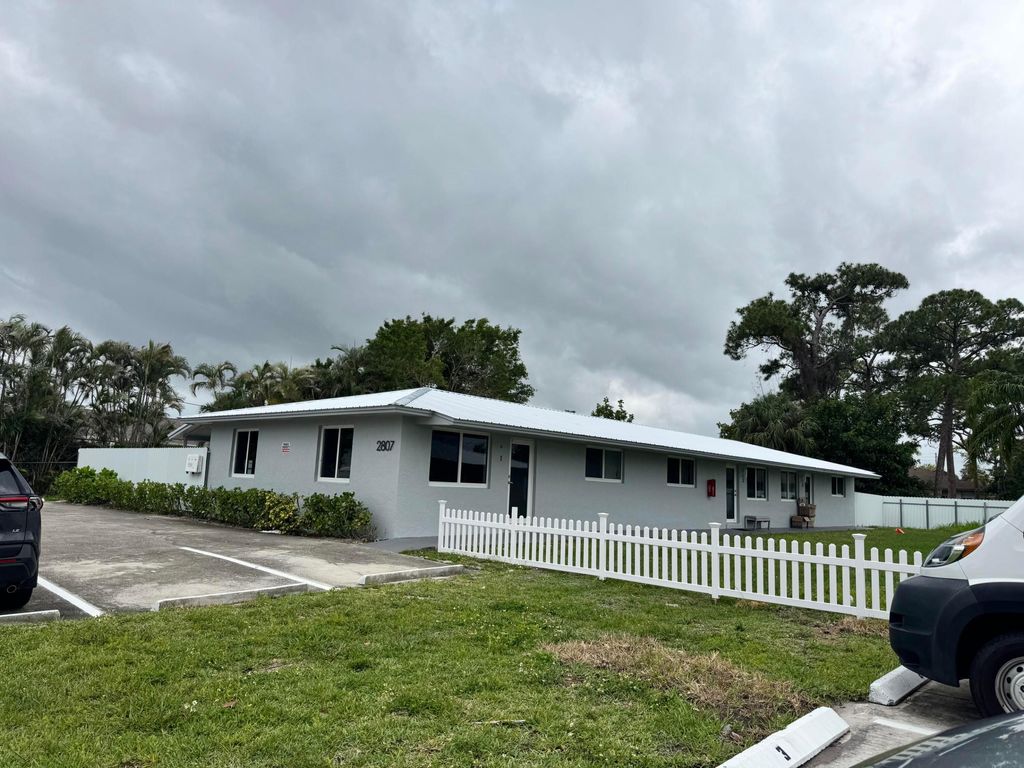 Photo of 2785 N Reo Lane N #2, Palm Springs, FL 33461 (MLS # B26026208)