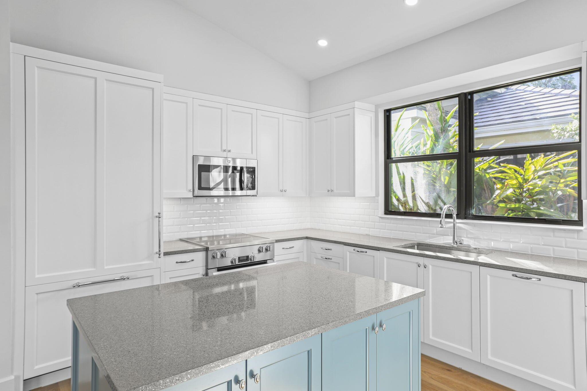 LOXAHATCHEE CLUB AT MAPLE - Residential