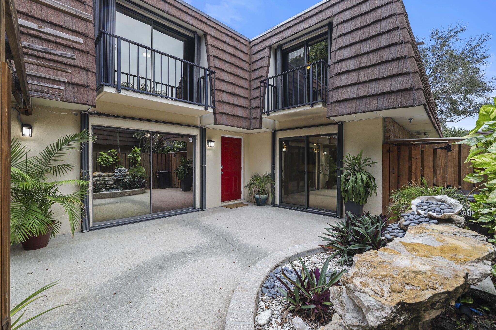 GARDEN LAKES AND GARDEN S - Residential