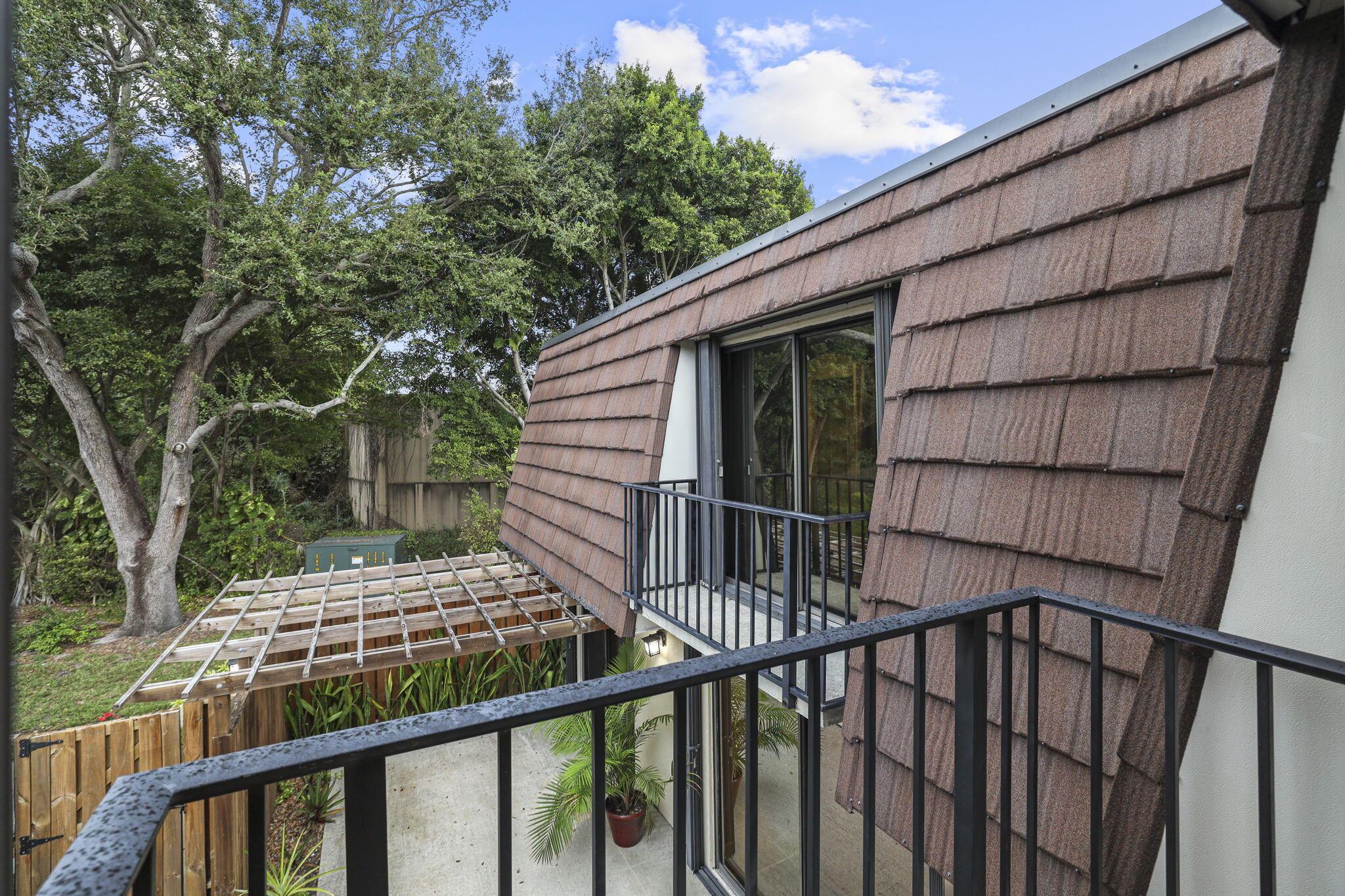 GARDEN LAKES AND GARDEN S - Residential