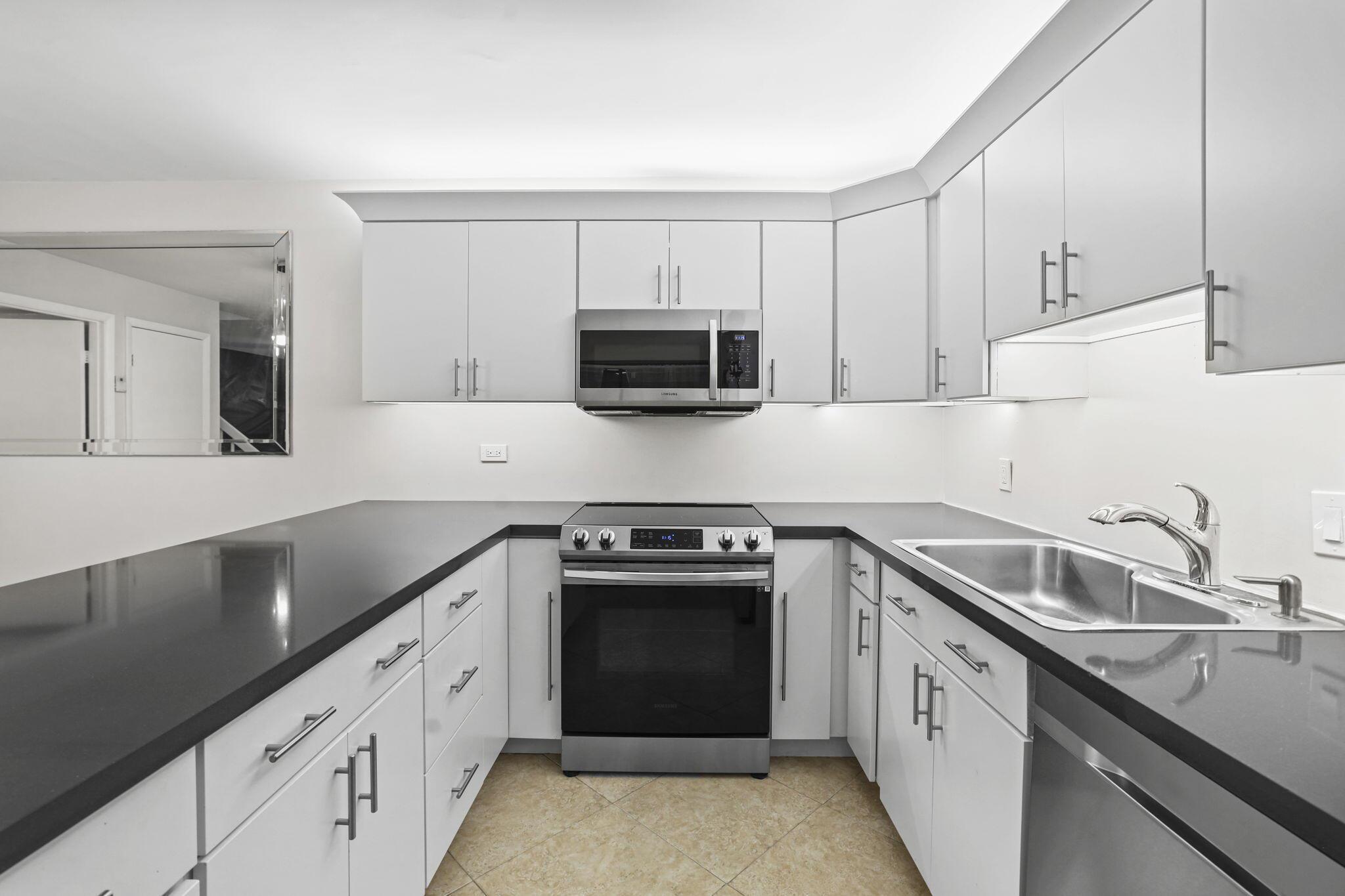 GARDEN LAKES AND GARDEN S - Residential