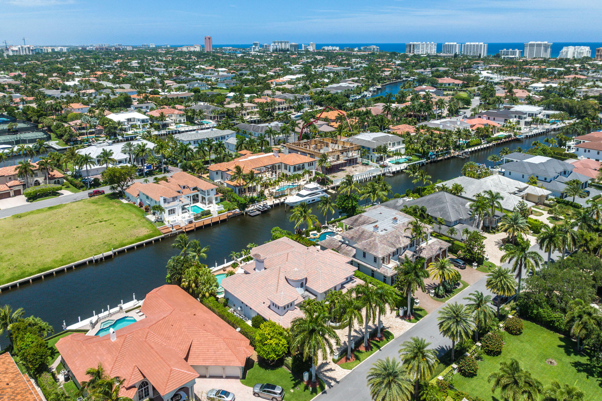 ROYAL PALM YACHT & COUNTRY CLUB - Residential