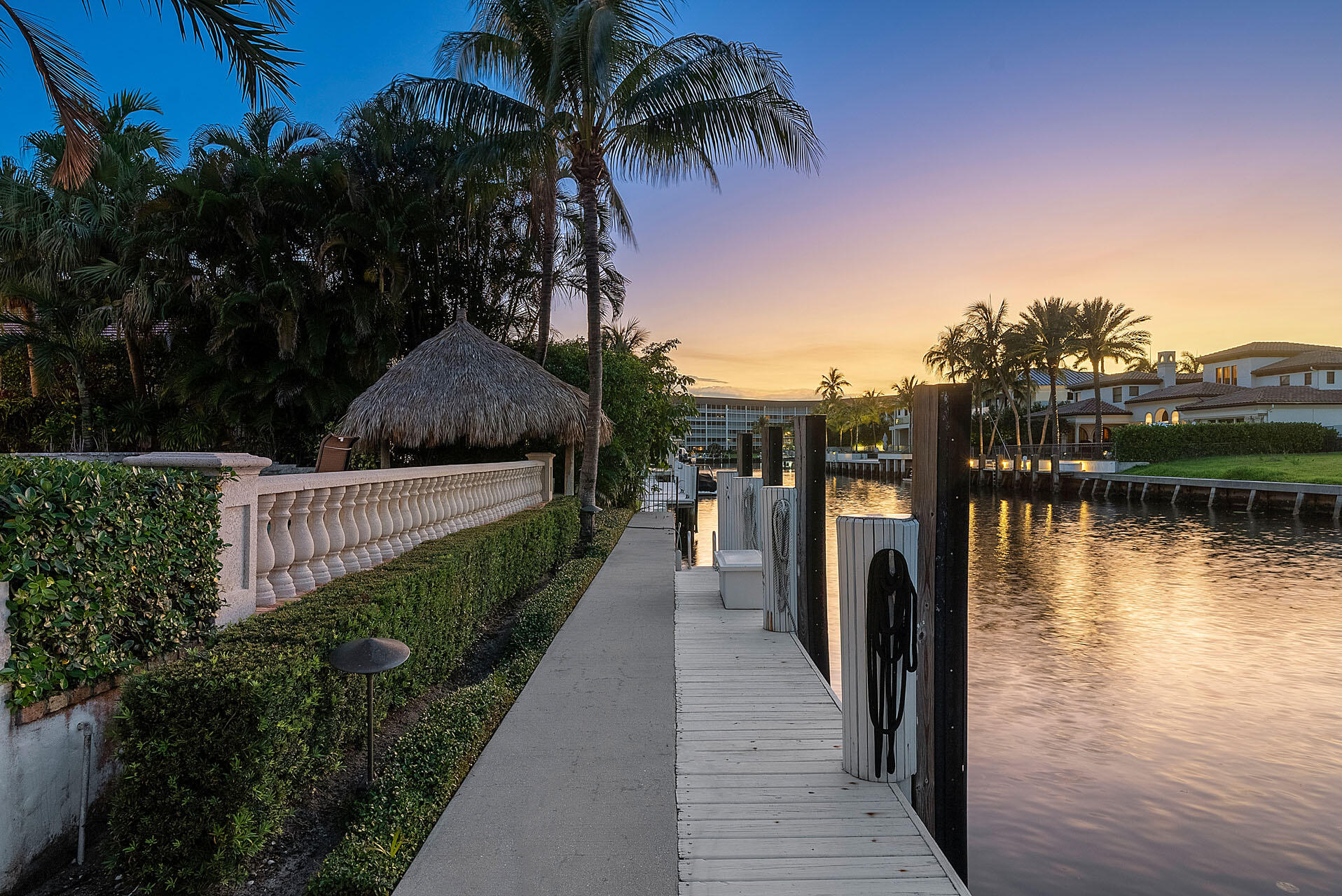 ROYAL PALM YACHT & COUNTRY CLUB - Residential