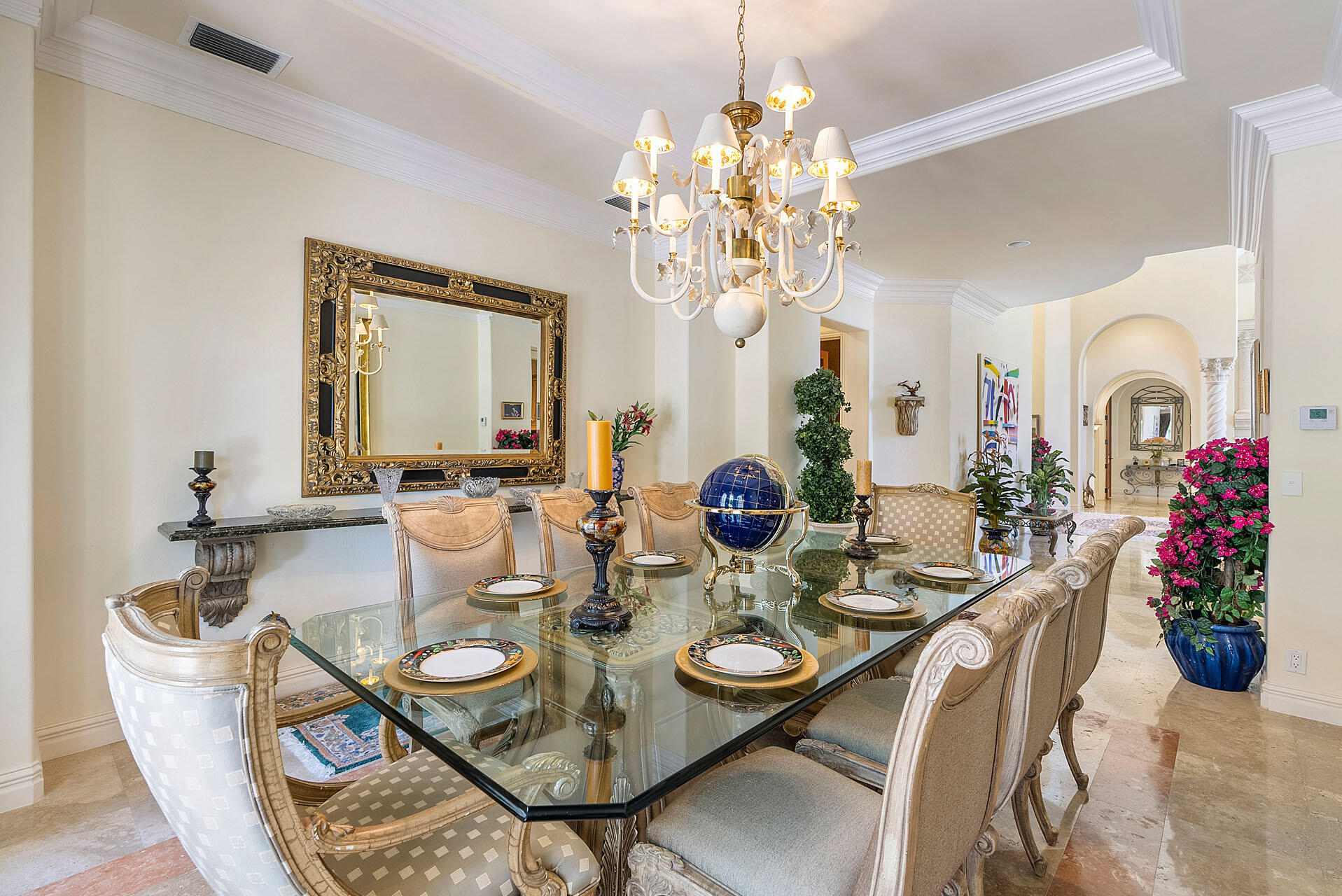 ROYAL PALM YACHT & COUNTRY CLUB - Residential