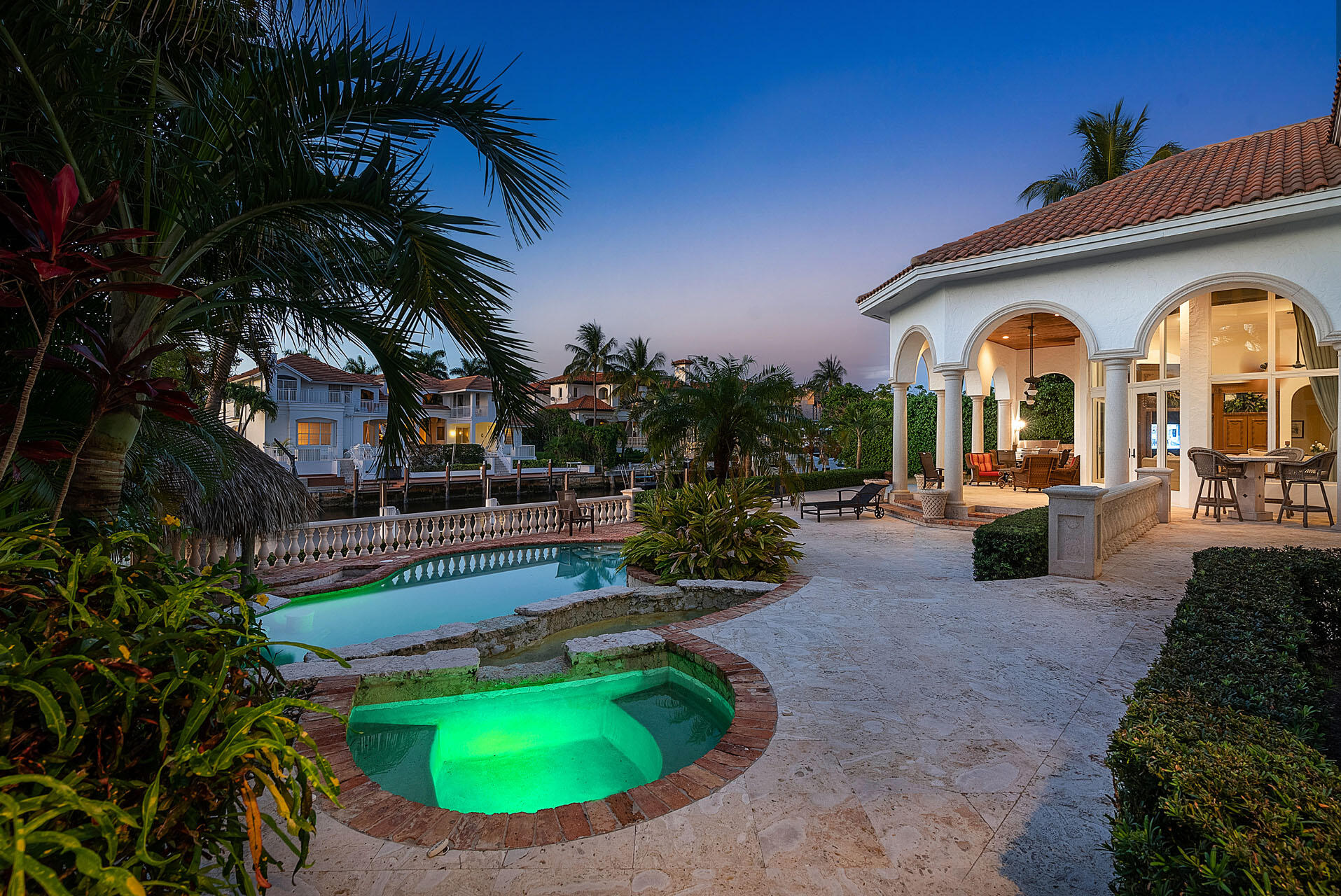 ROYAL PALM YACHT & COUNTRY CLUB - Residential