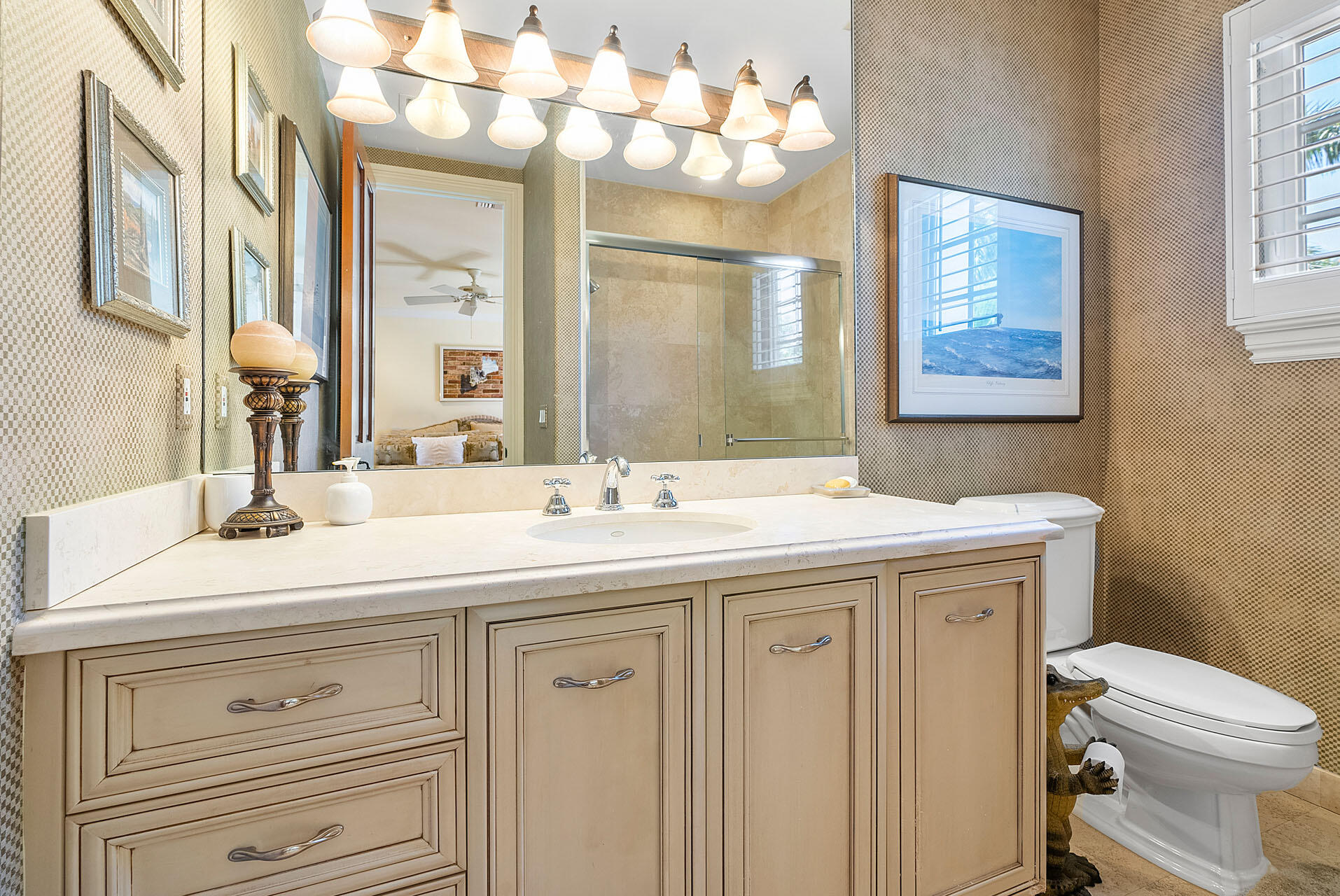 ROYAL PALM YACHT & COUNTRY CLUB - Residential