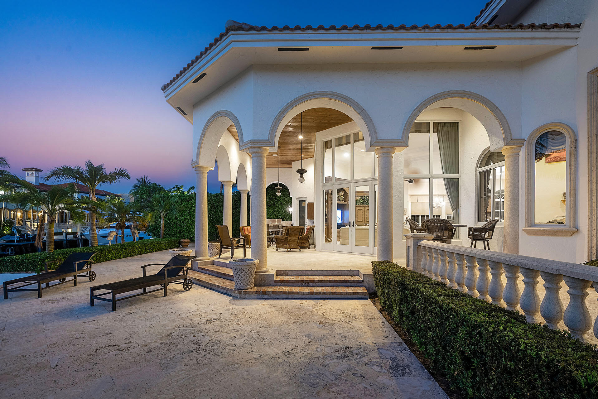 ROYAL PALM YACHT & COUNTRY CLUB - Residential