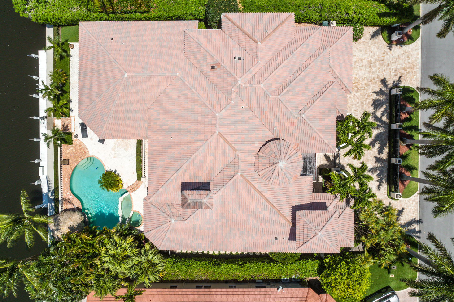 ROYAL PALM YACHT & COUNTRY CLUB - Residential