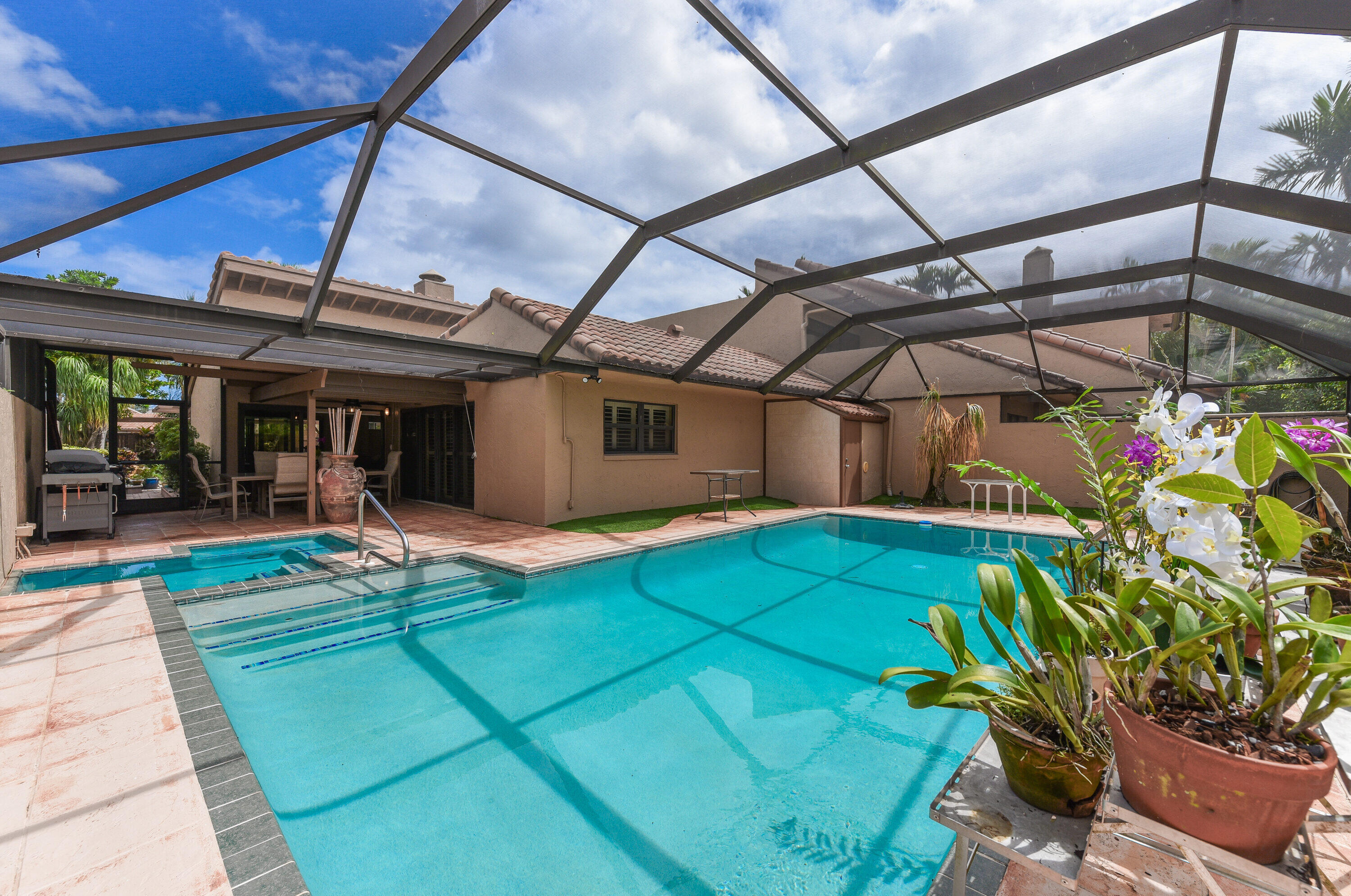 PATIOS DEL MAR II - Residential