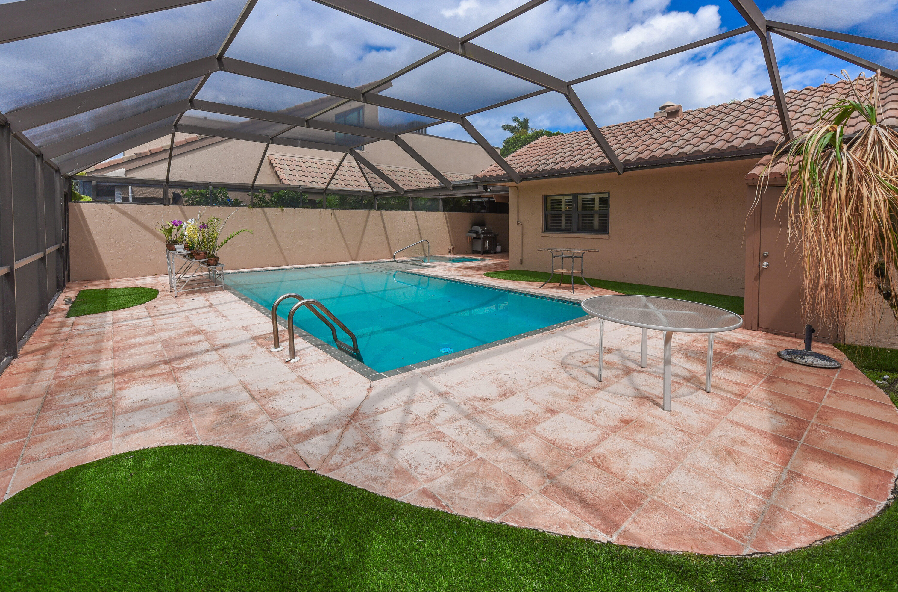 PATIOS DEL MAR II - Residential