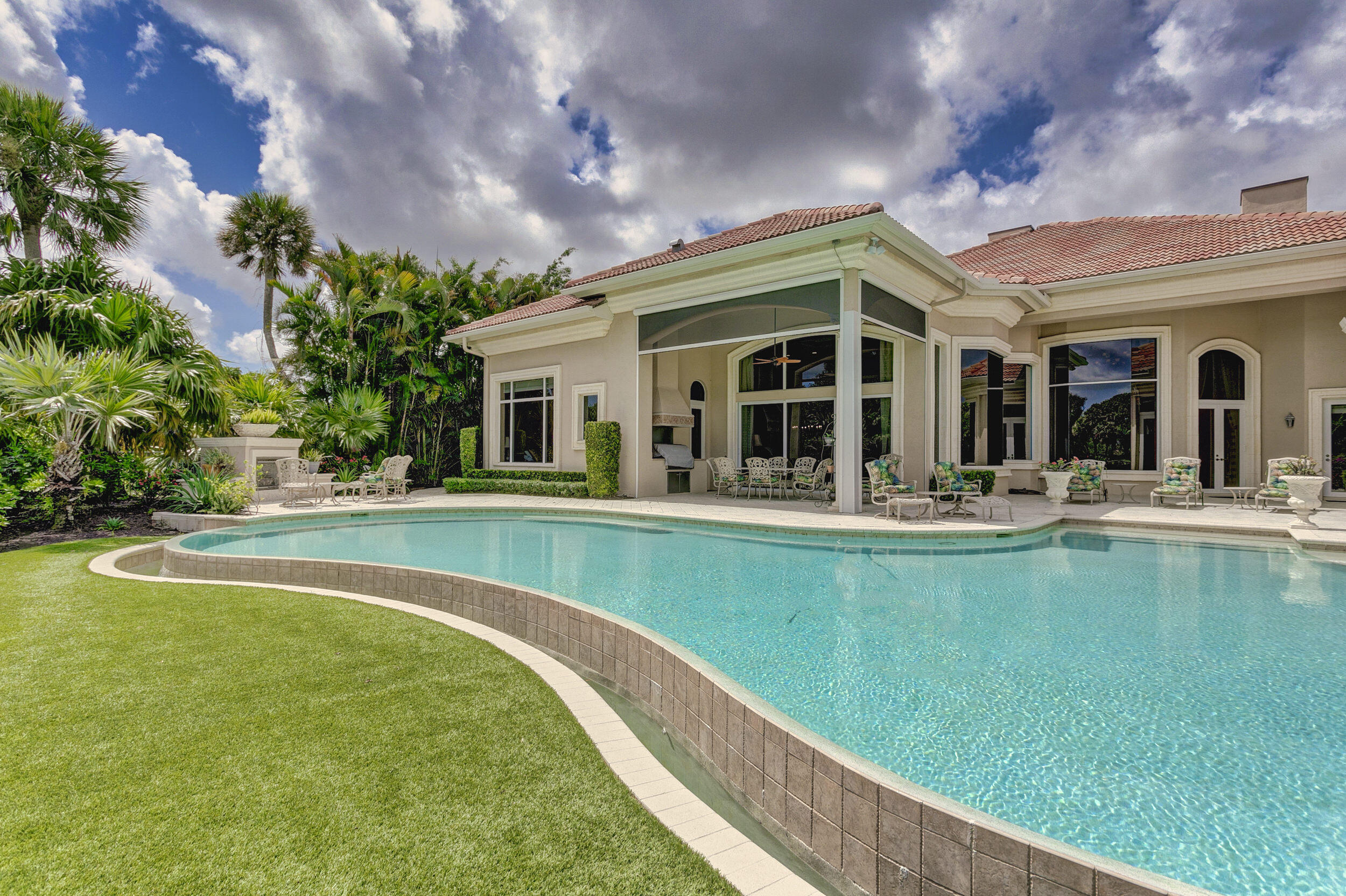 MIRASOL CAPRI - Residential