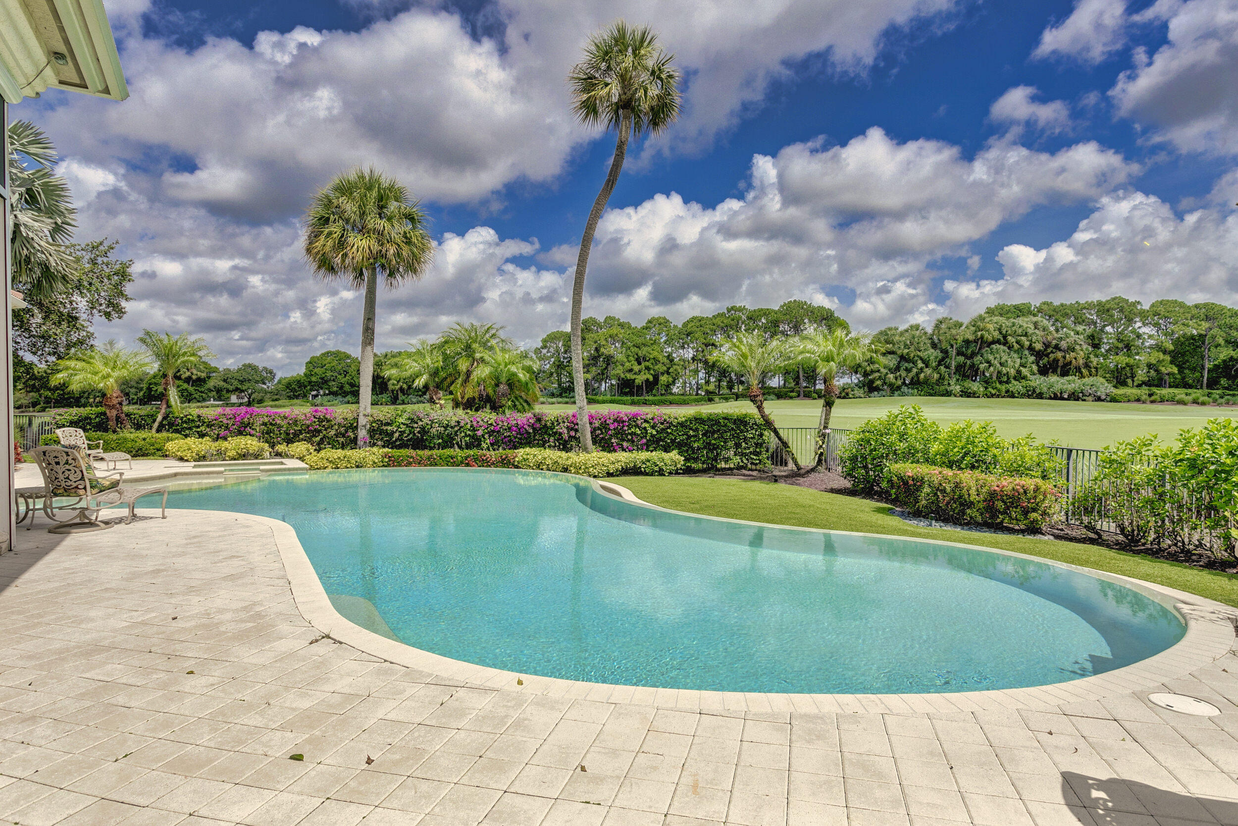 MIRASOL CAPRI - Residential