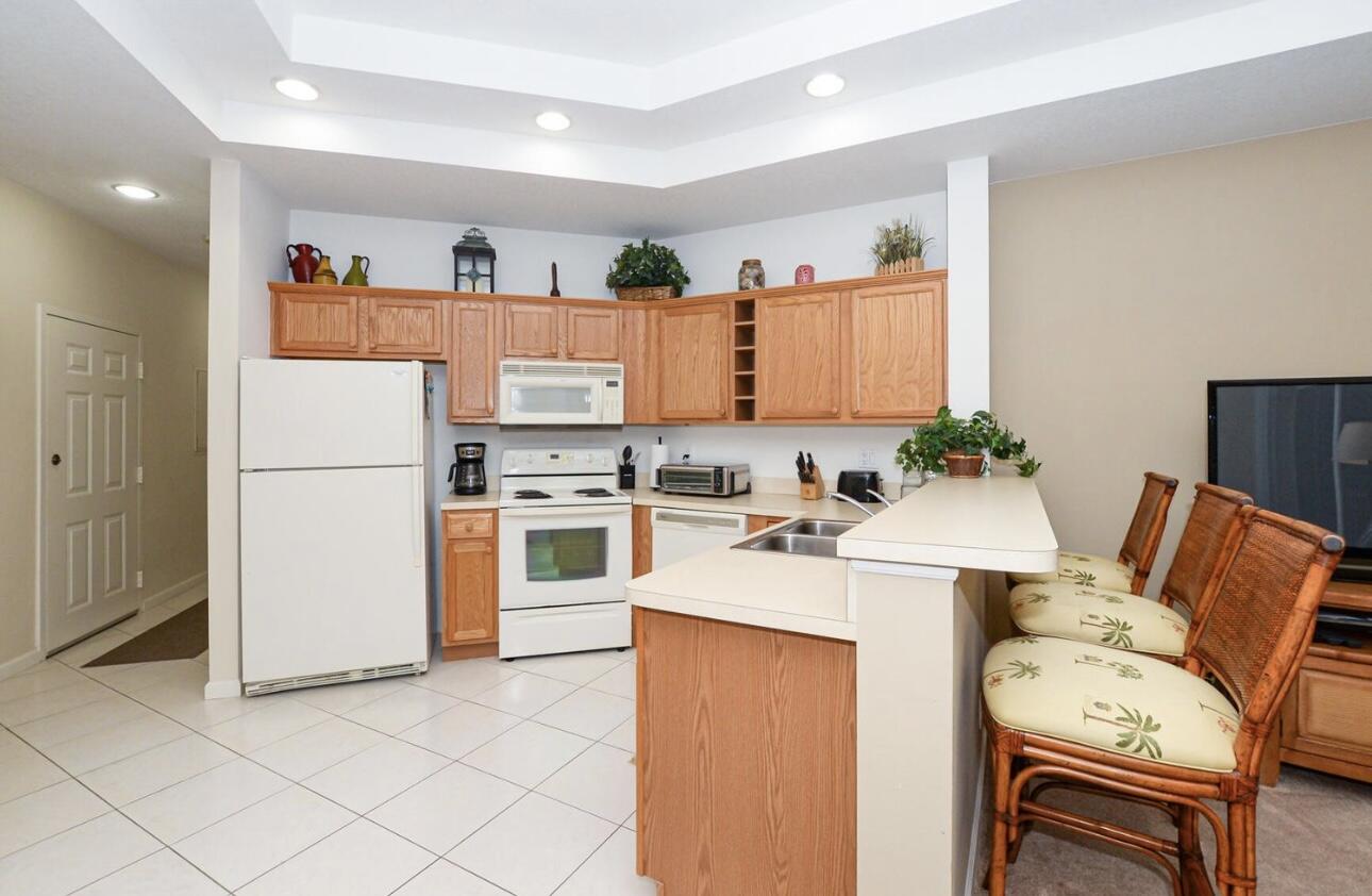 CASTLE PINES CONDOMINIUM - Residential