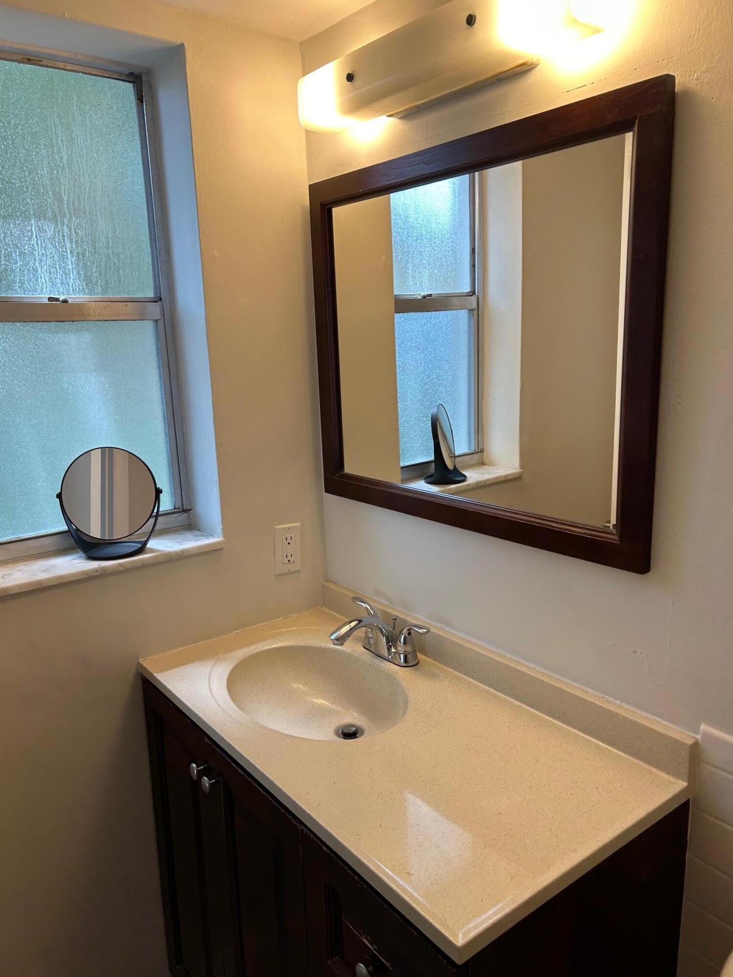 DEVONSHIRE CONDO - Residential Lease