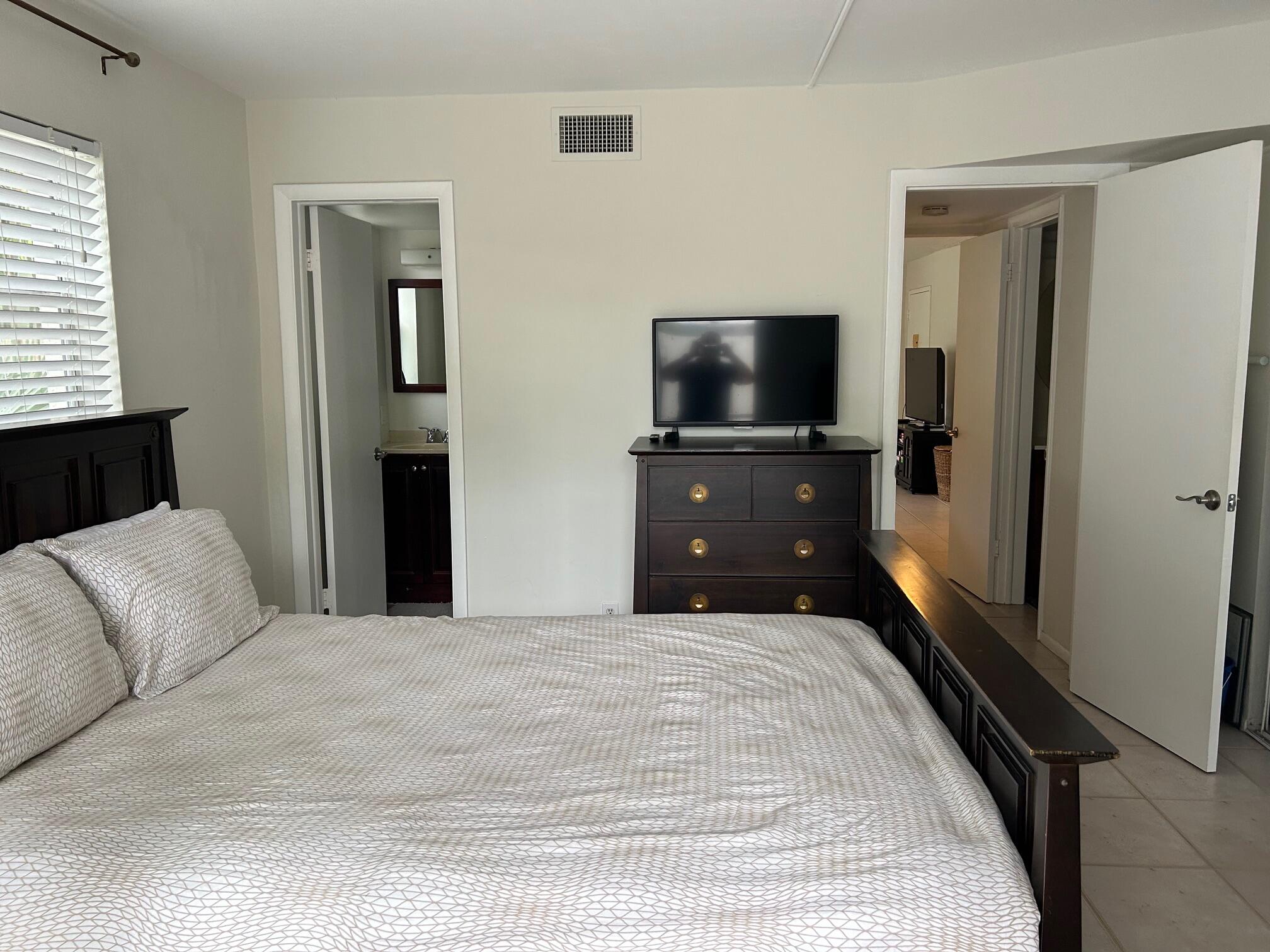 DEVONSHIRE CONDO - Residential Lease