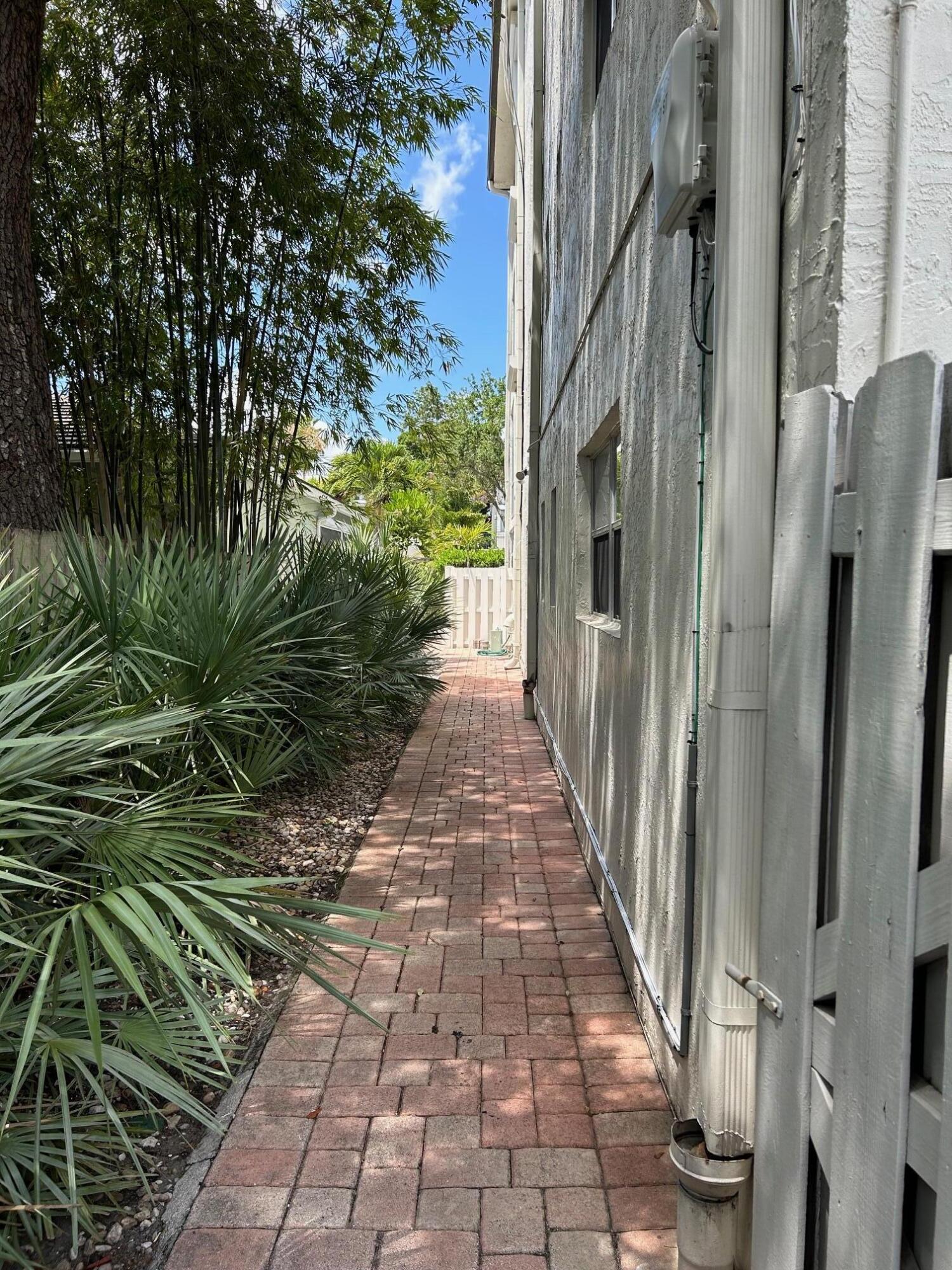 DEVONSHIRE CONDO - Residential Lease