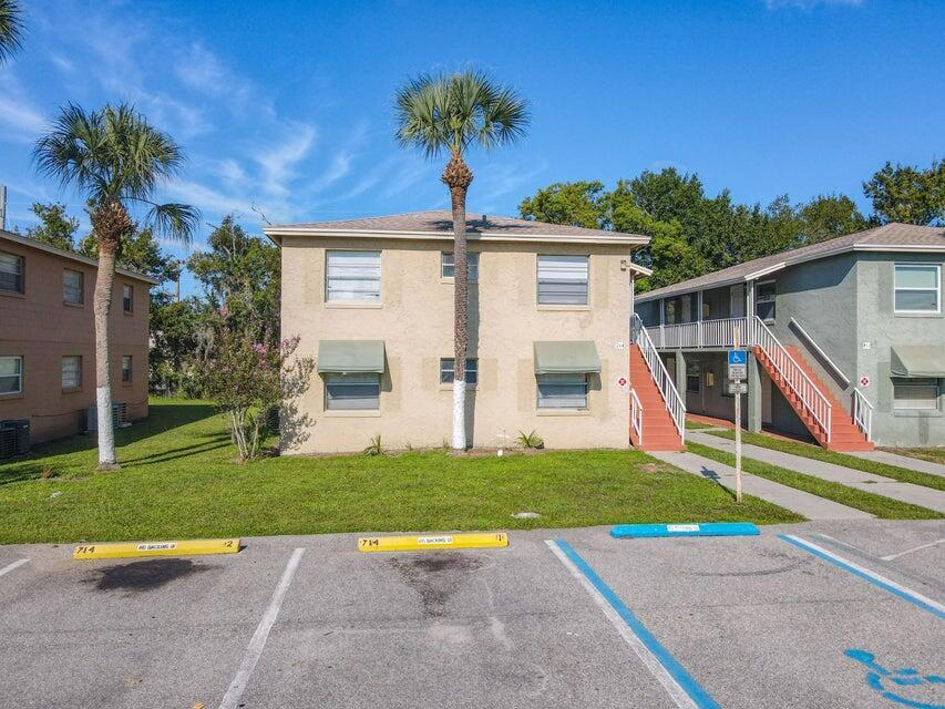 PALM GARDENS CONDO - Residential Lease