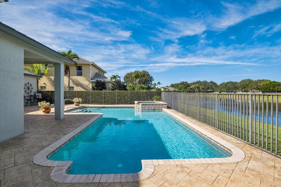 MONTEREY ESTATES - Residential