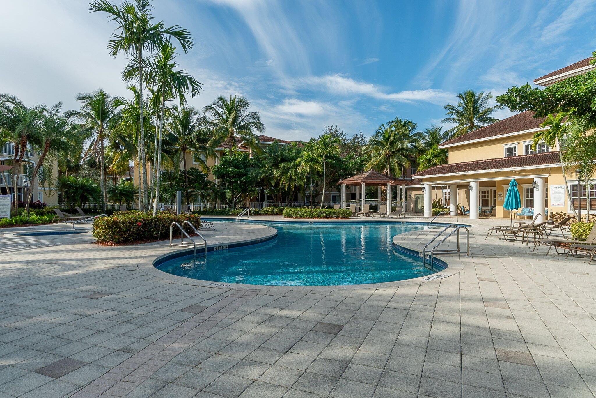 VILLAS AT EMERALD DUNES C - Residential