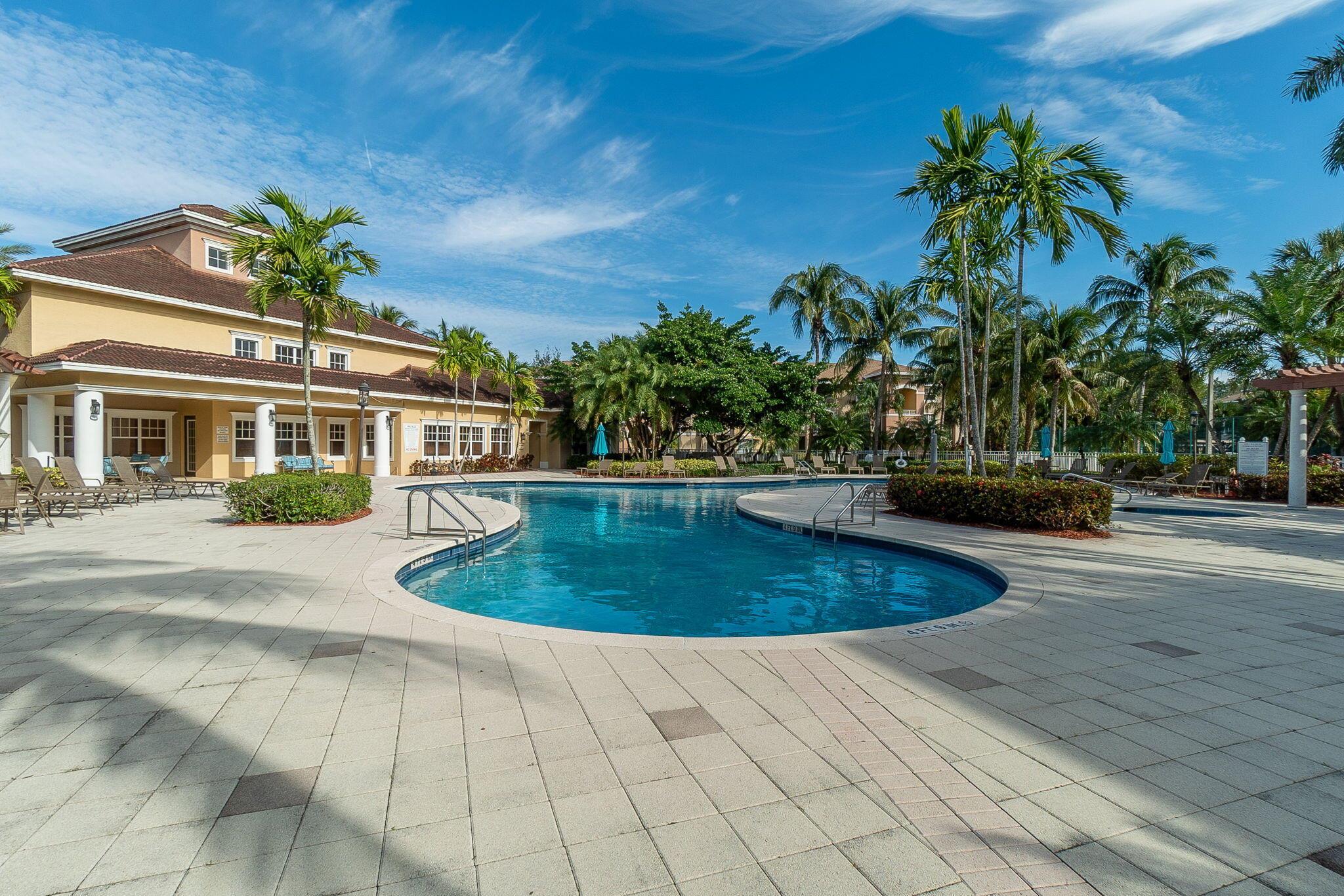 VILLAS AT EMERALD DUNES C - Residential