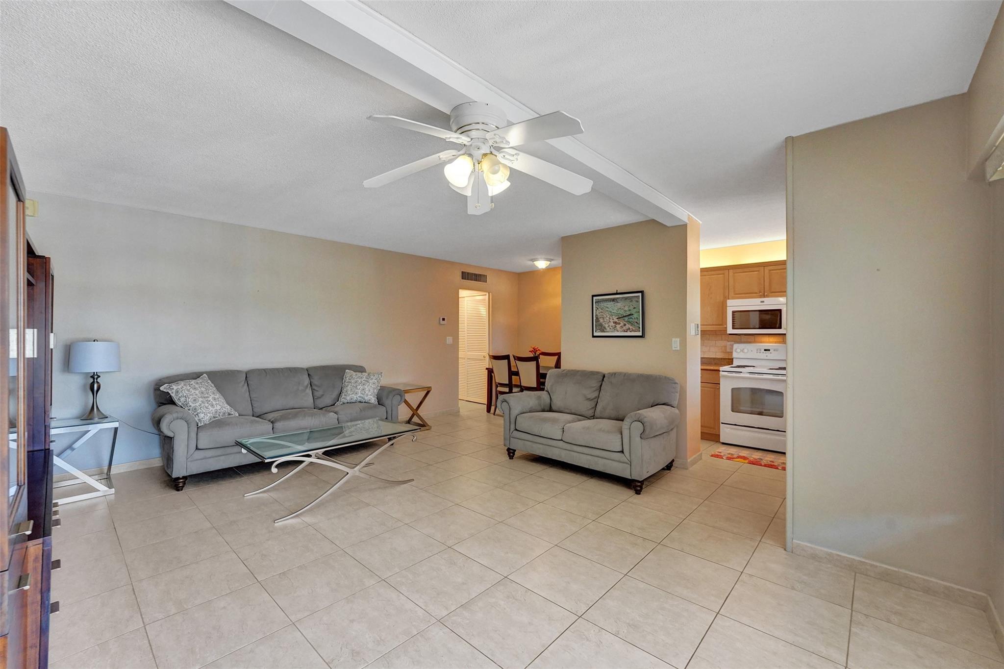 1300 N 12th Ct 8B