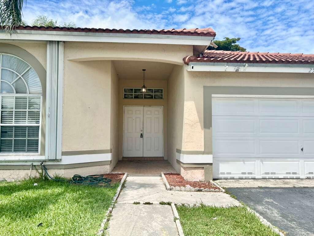 2585 NW 79th Avenue