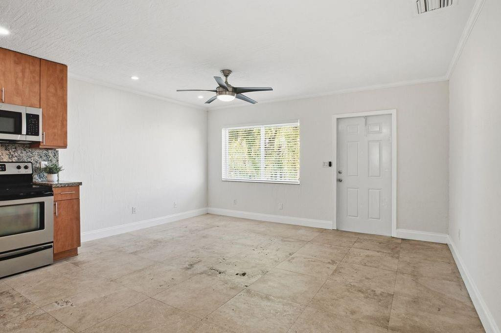 Lucaya Condo - Residential Lease