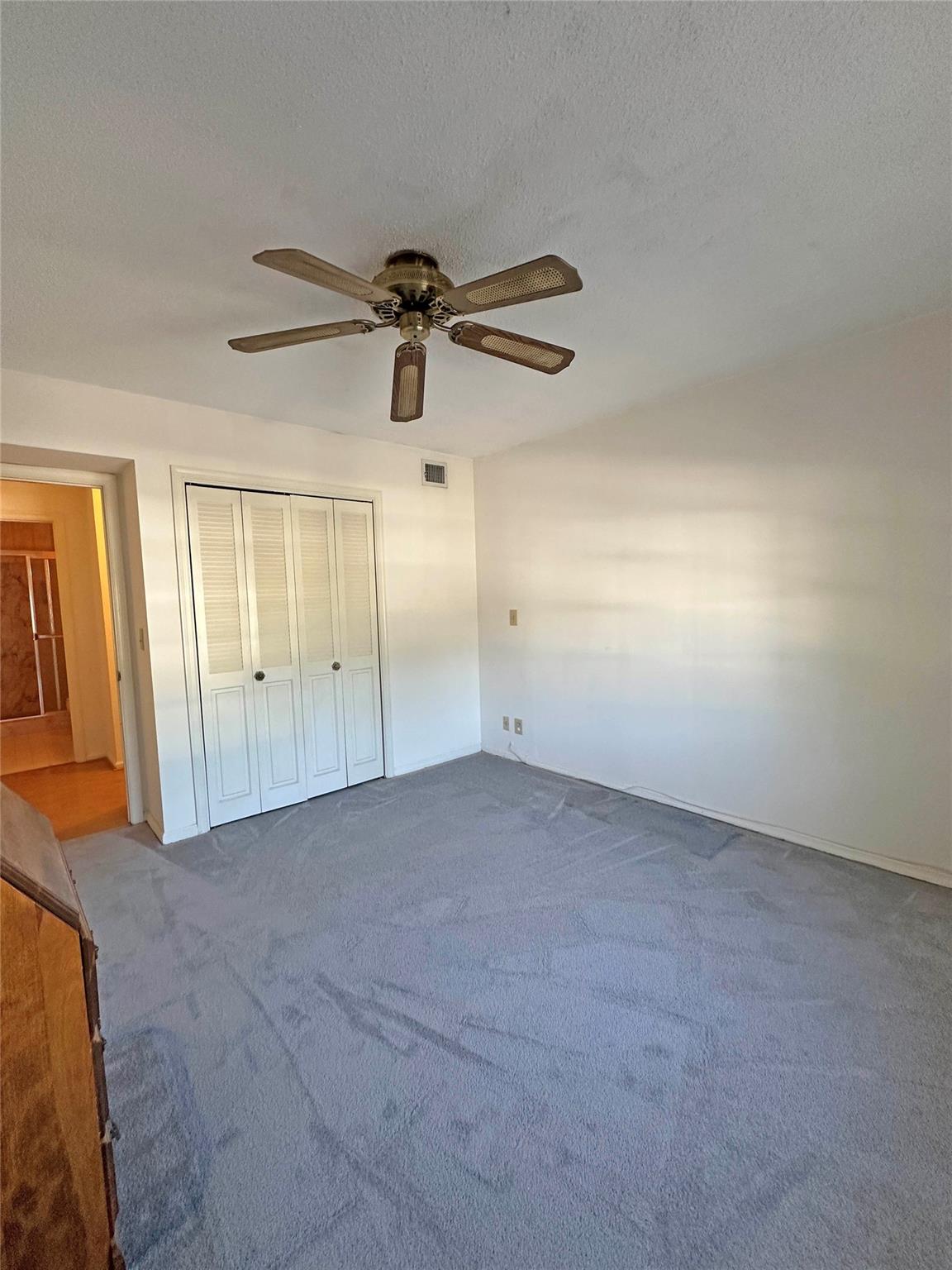 BAY COLONY CLUB - Residential