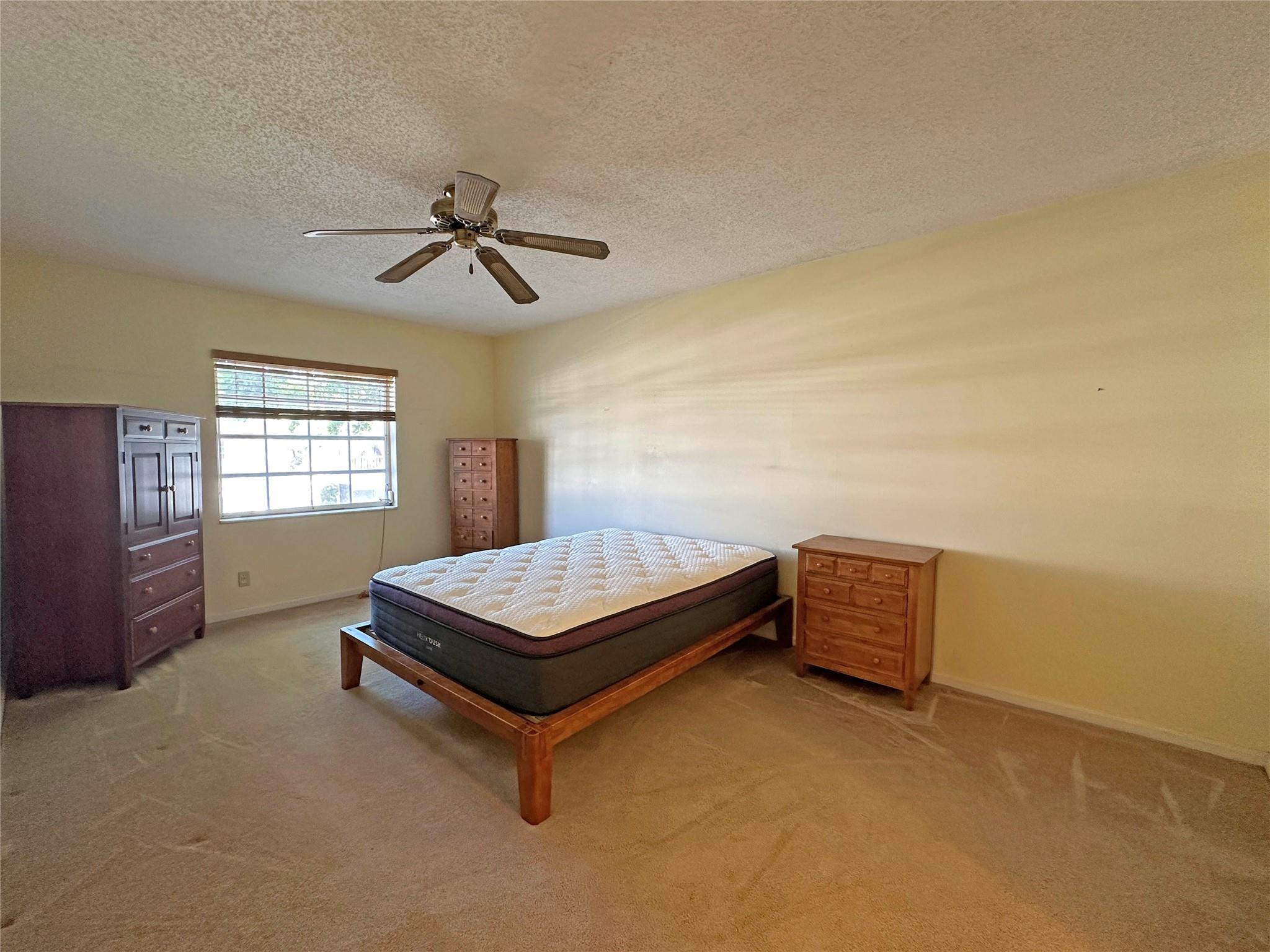 BAY COLONY CLUB - Residential