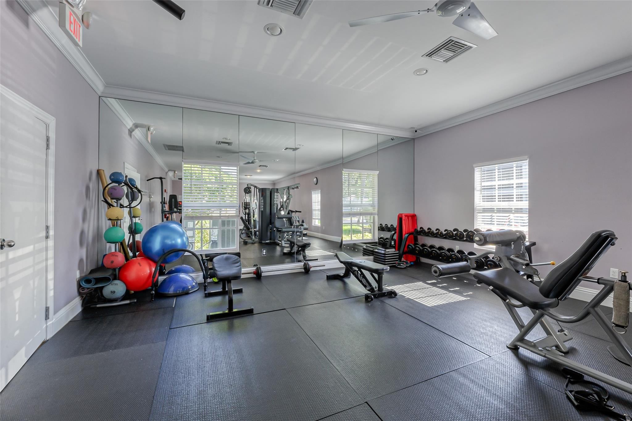 BAY COLONY CLUB - Residential