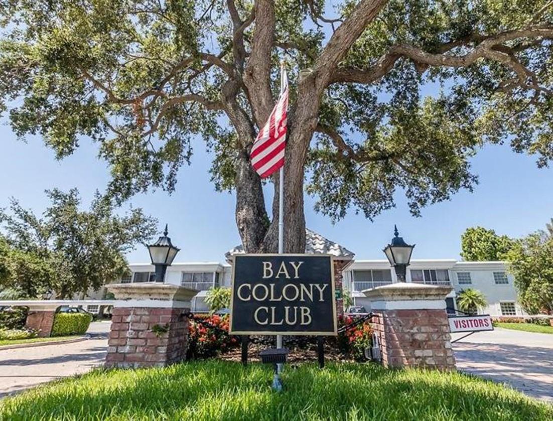 BAY COLONY CLUB - Residential