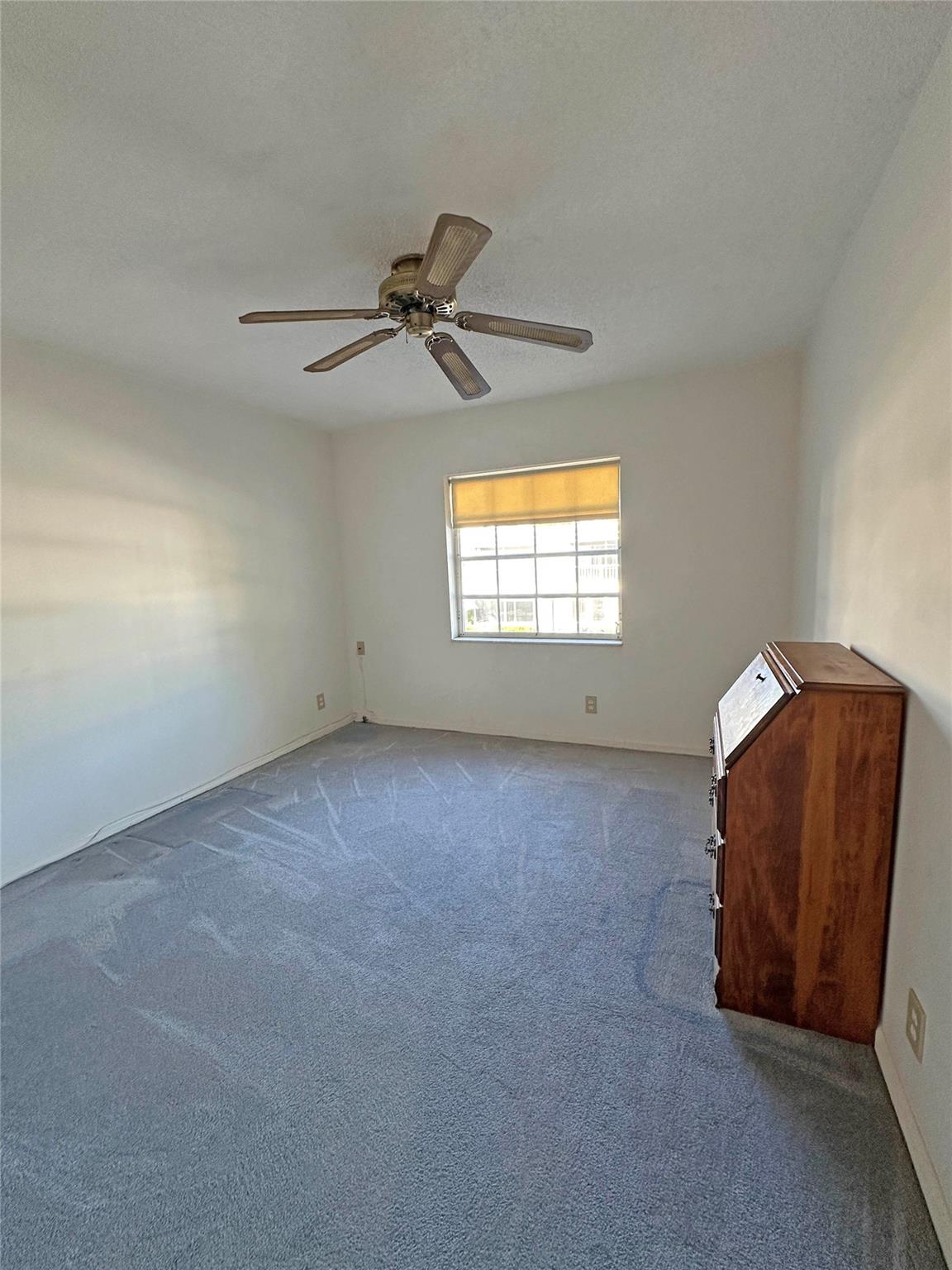 BAY COLONY CLUB - Residential