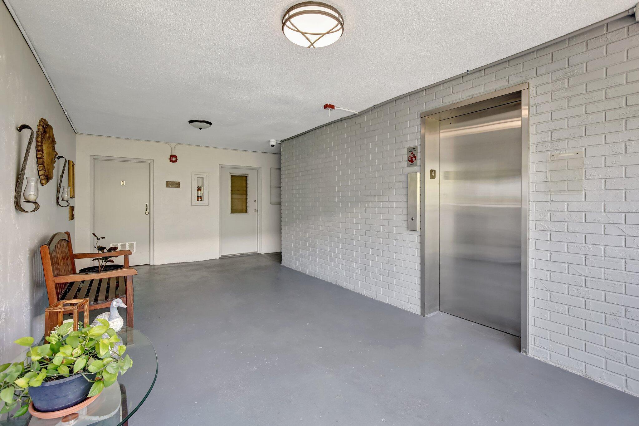 EDEN ISLES CONDO # 4 - Residential