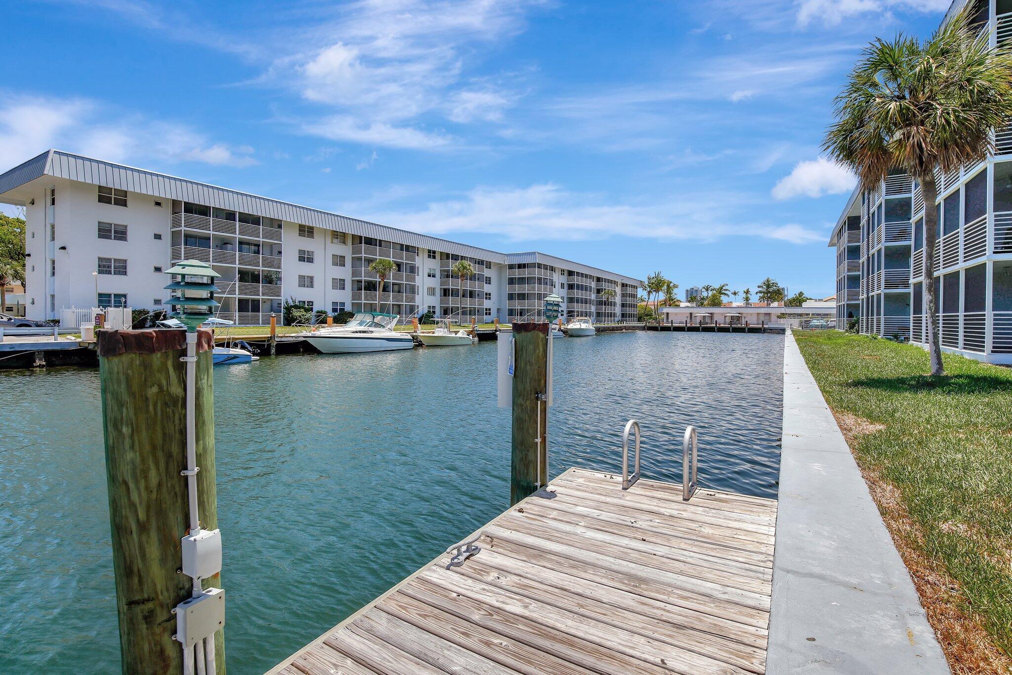 EDEN ISLES CONDO # 4 - Residential