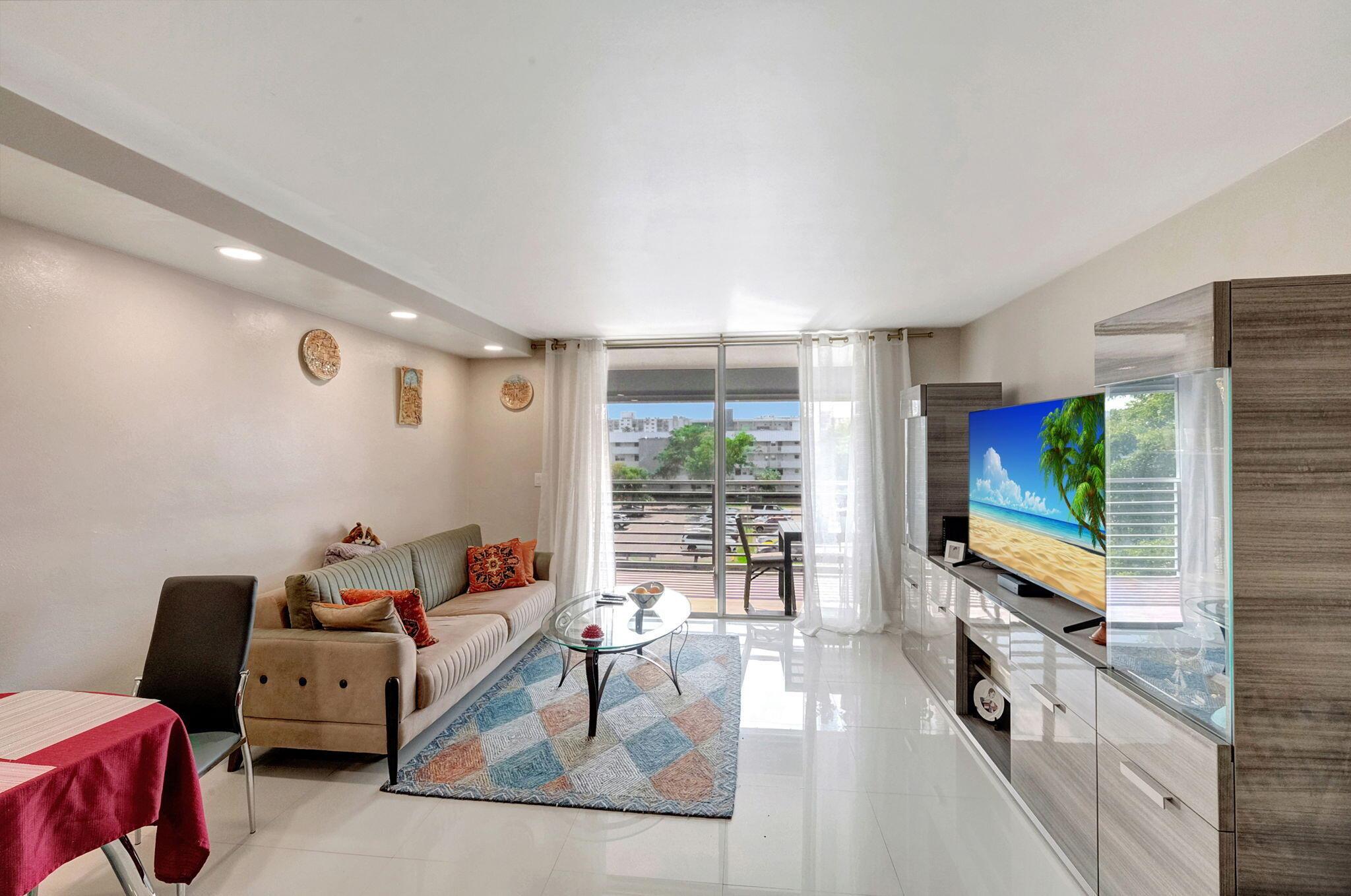 EDEN ISLES CONDO # 4 - Residential