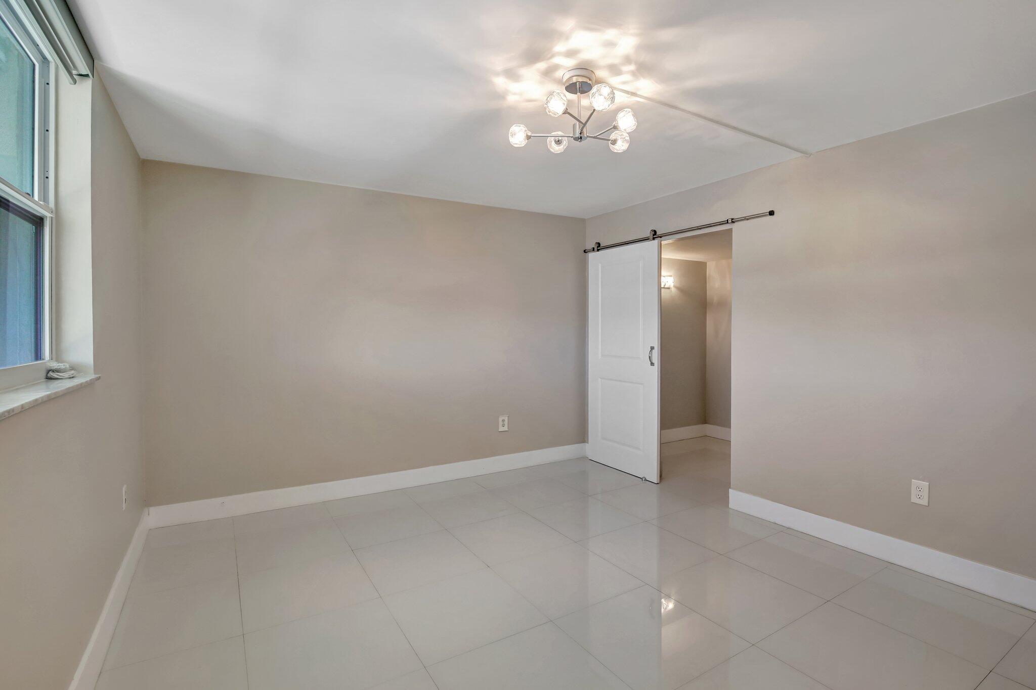 EDEN ISLES CONDO # 4 - Residential