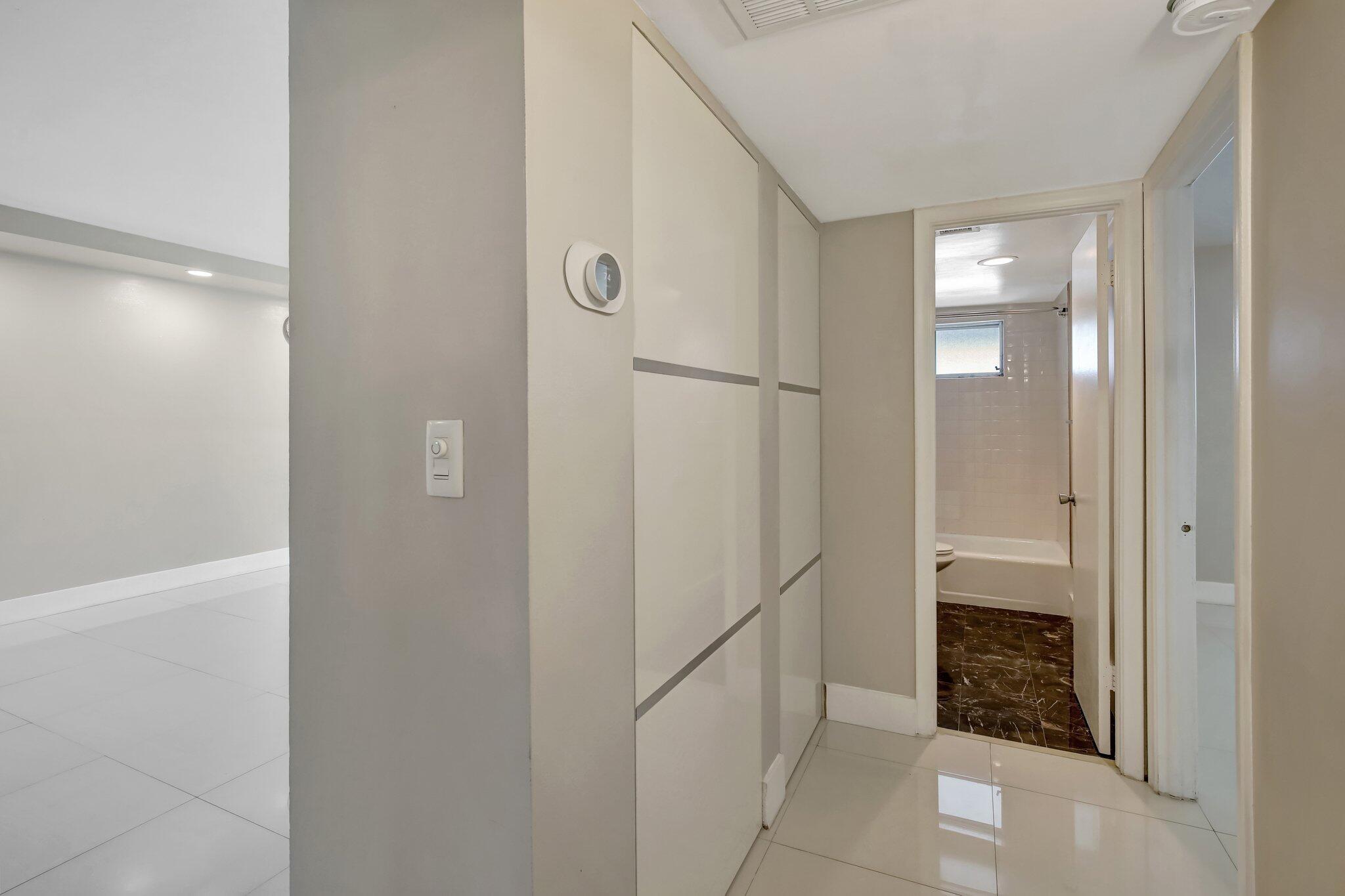 EDEN ISLES CONDO # 4 - Residential