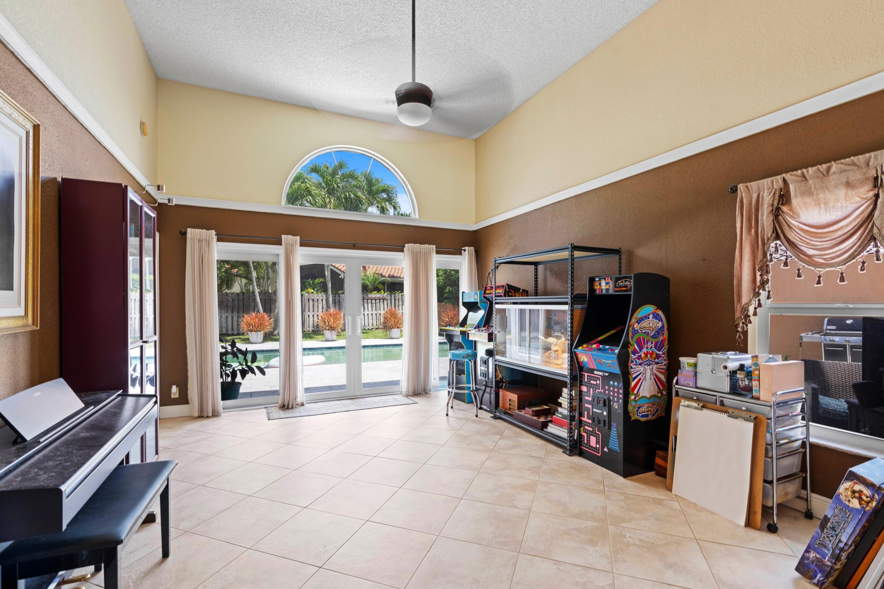 10333 Buena Ventura Drive