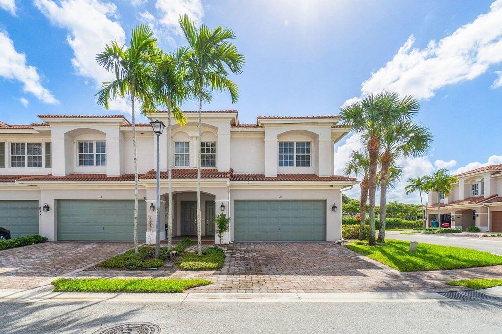 Photo of 66 Lancaster Road, Boynton Beach, FL 33426 (MLS # R10932428)